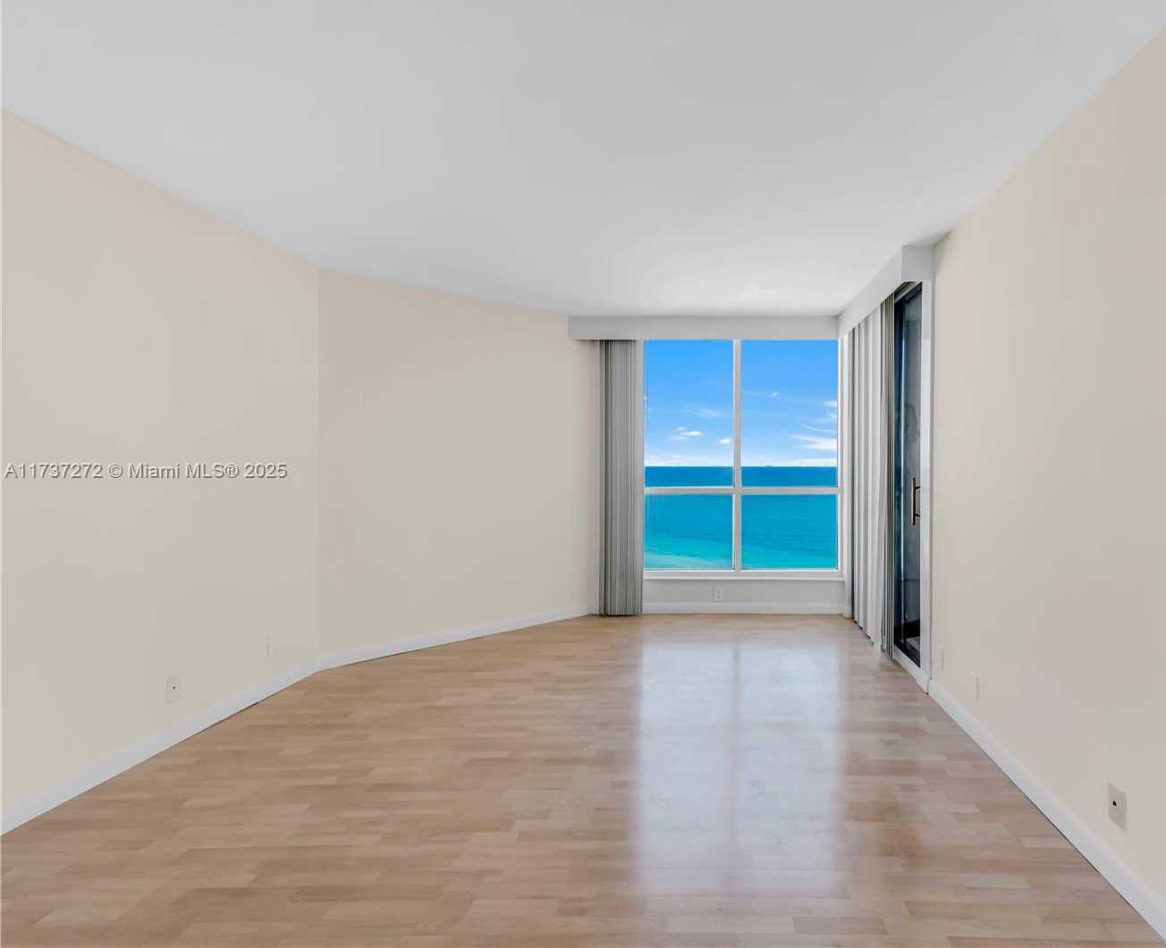 Small Image of 6767 COLLINS AVE #1907, Miami Beach Number 16