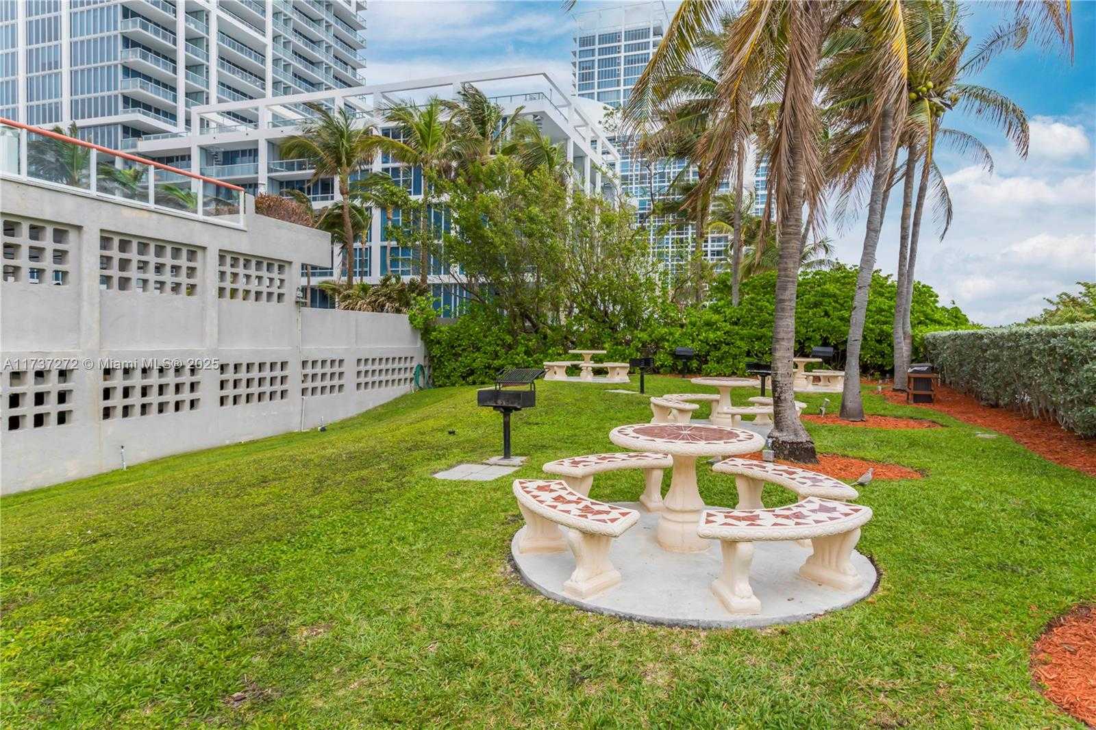 Small Image of 6767 COLLINS AVE #1907, Miami Beach Number 31