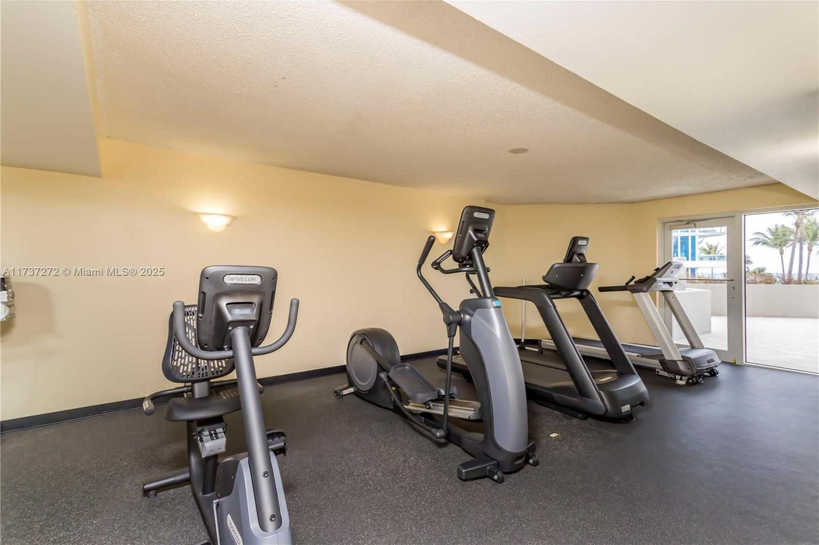 Small Image of 6767 COLLINS AVE #1907, Miami Beach Number 50
