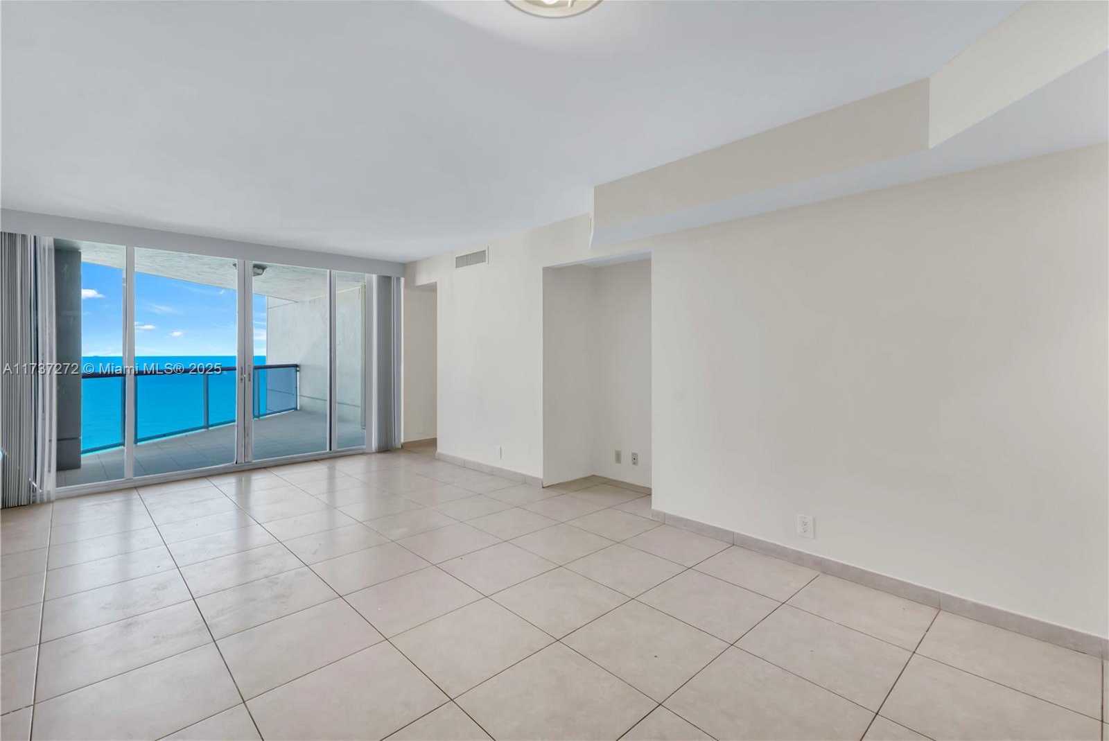 Small Image of 6767 COLLINS AVE #1907, Miami Beach Number 9