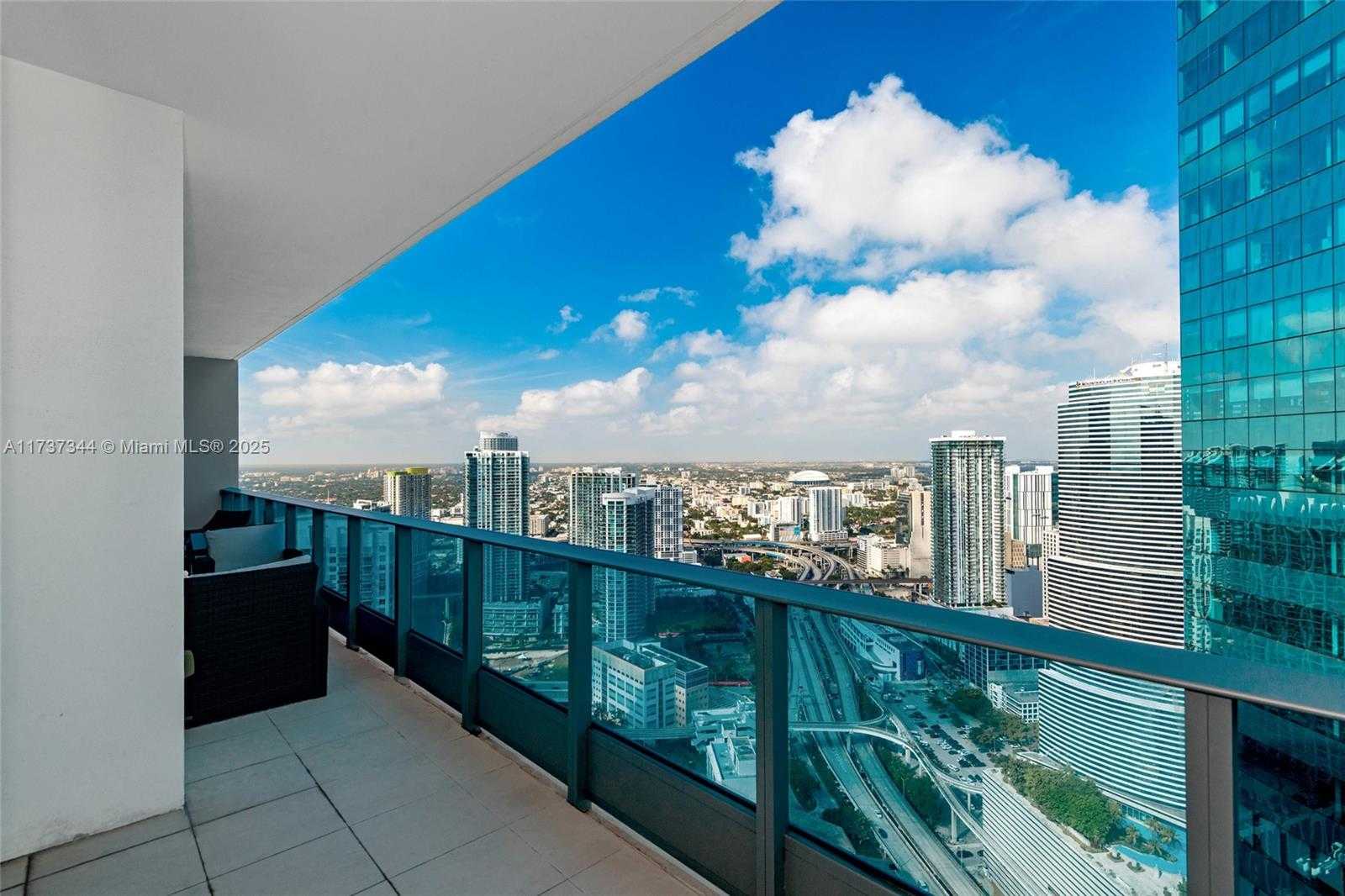 Small Image of 200 BISCAYNE BOULEVARD WAY #5109, Miami Number 25