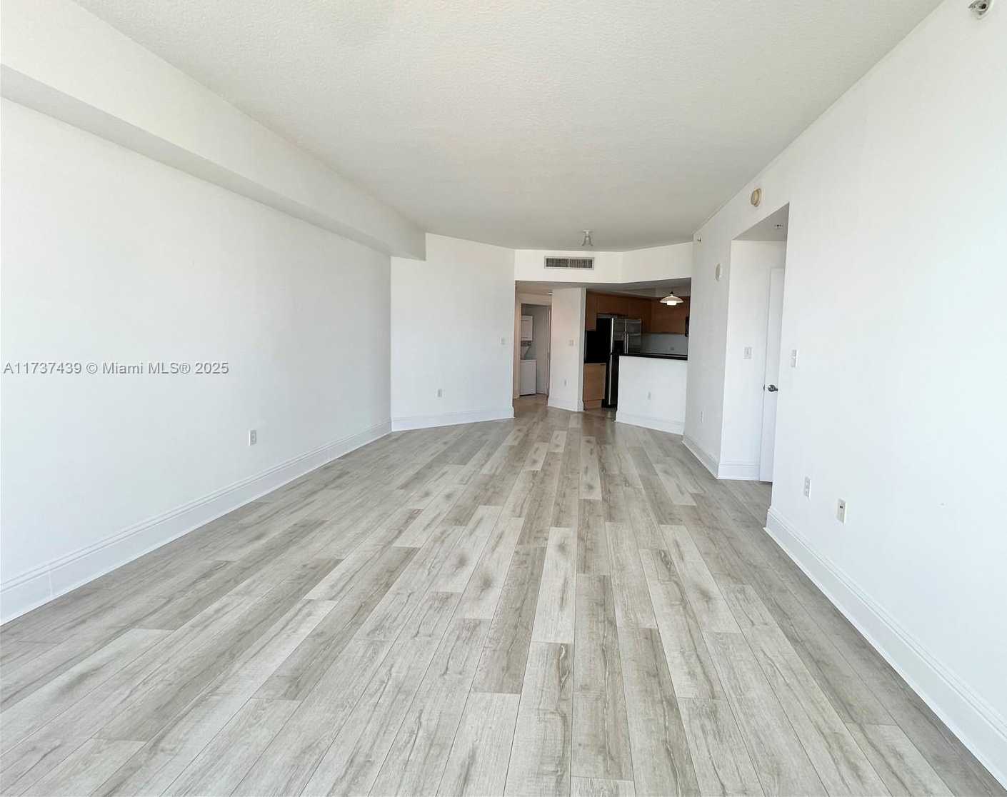 Small Image of 140 Dixie Hwy, Hollywood, FL 33020, USA Number 10