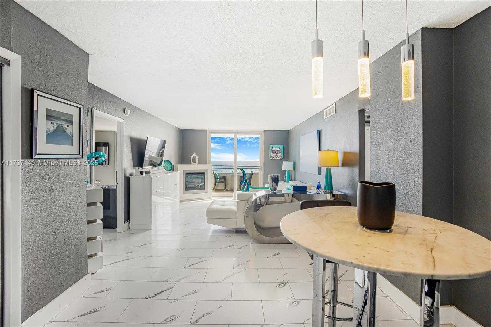 Small Image of 5555 COLLINS AVE #16L, Miami Beach Number 12