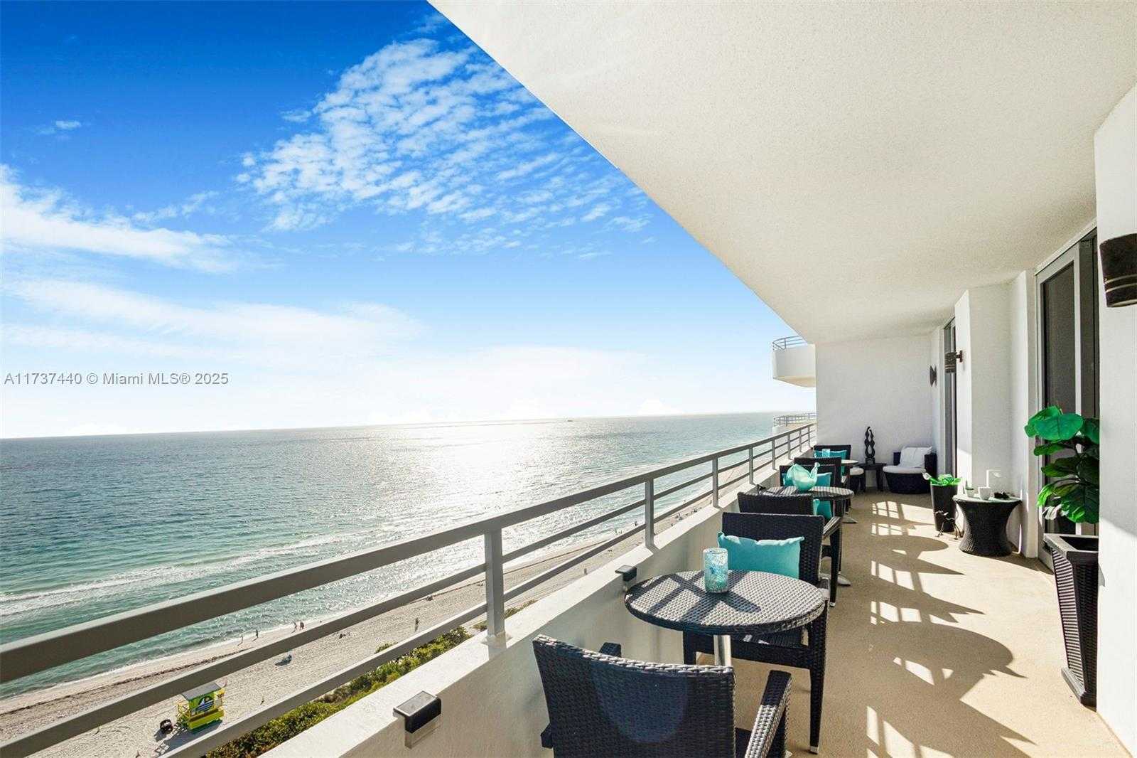 Small Image of 5555 COLLINS AVE #16L, Miami Beach Number 43