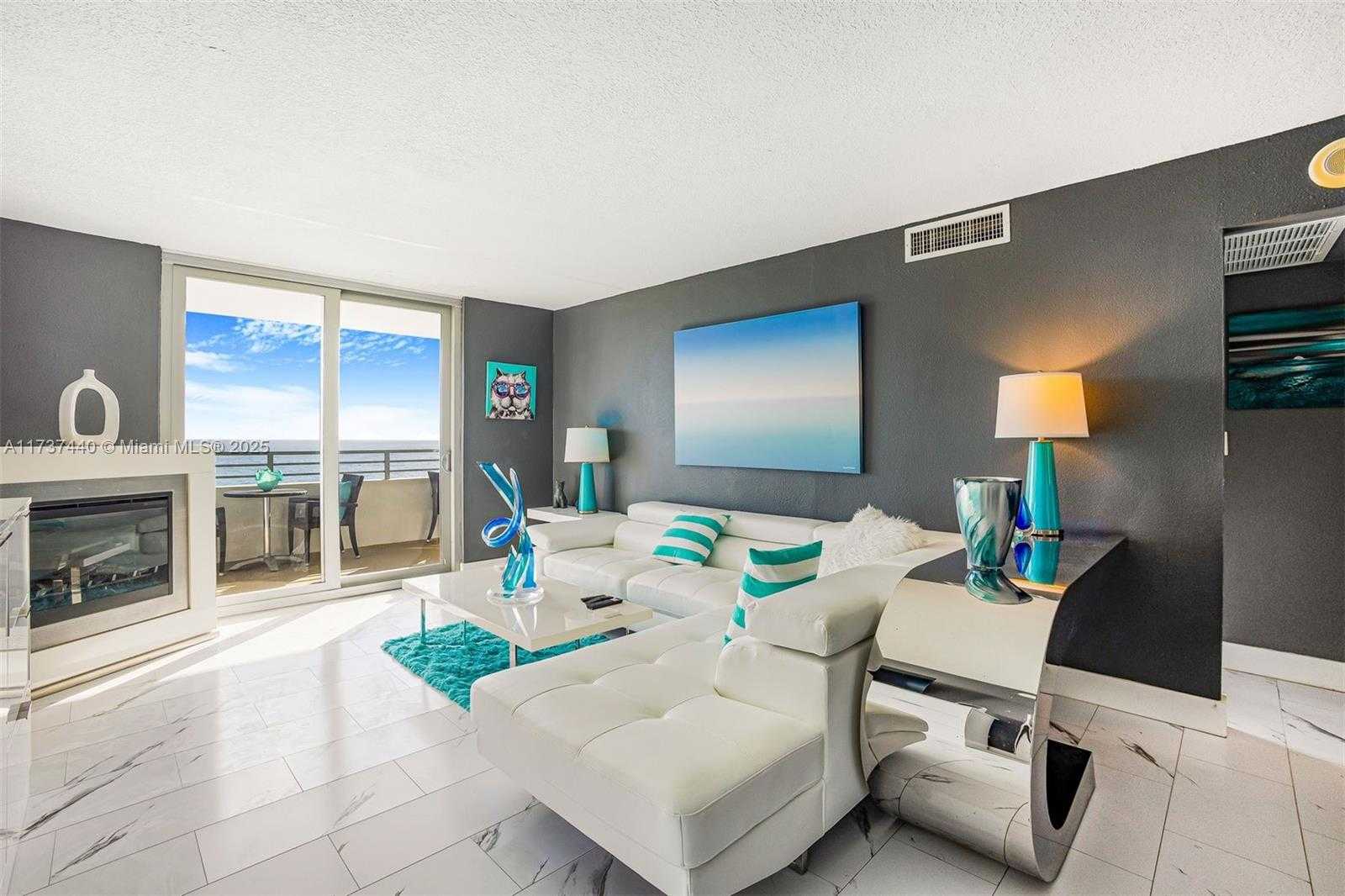 Small Image of 5555 COLLINS AVE #16L, Miami Beach Number 5