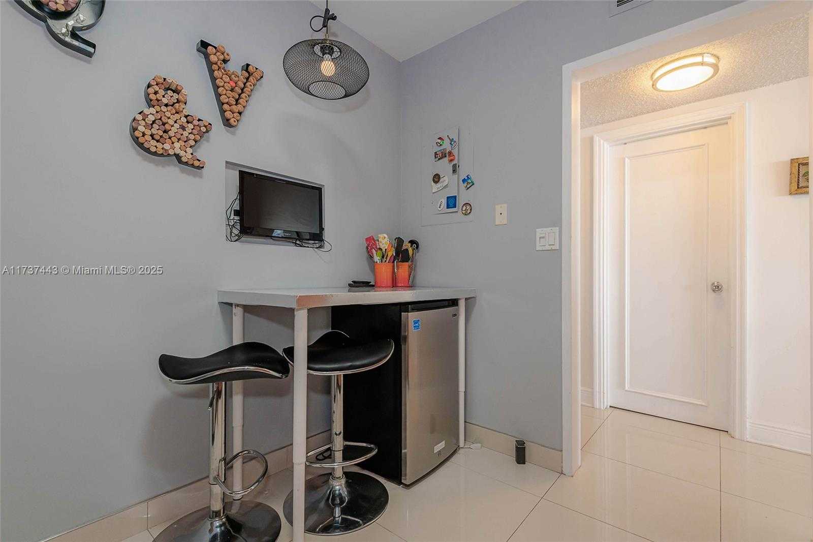 Small Image of 3725 SOUTH OCEAN DR #1221, Hollywood Number 13