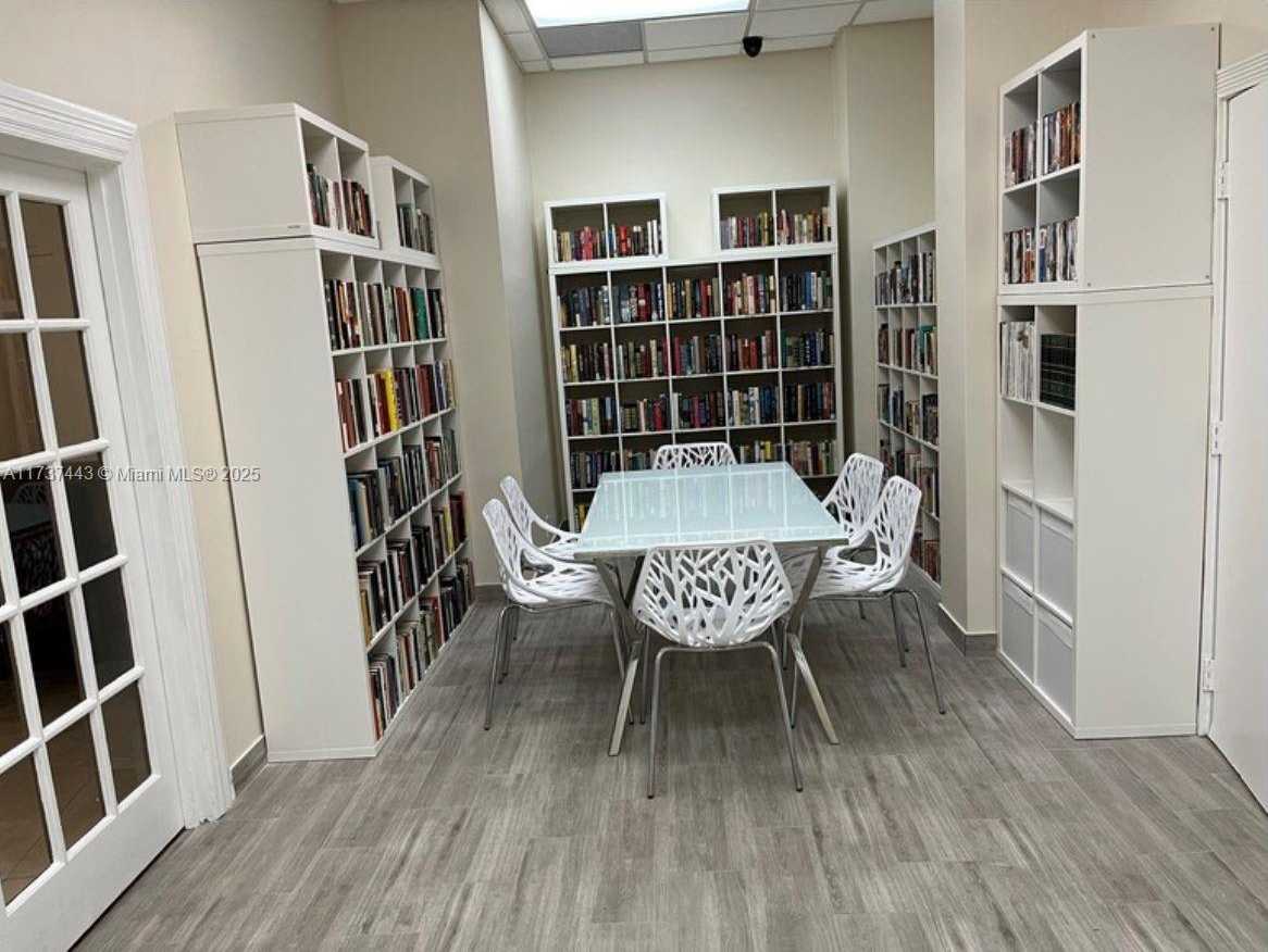 Small Image of 3725 SOUTH OCEAN DR #1221, Hollywood Number 24