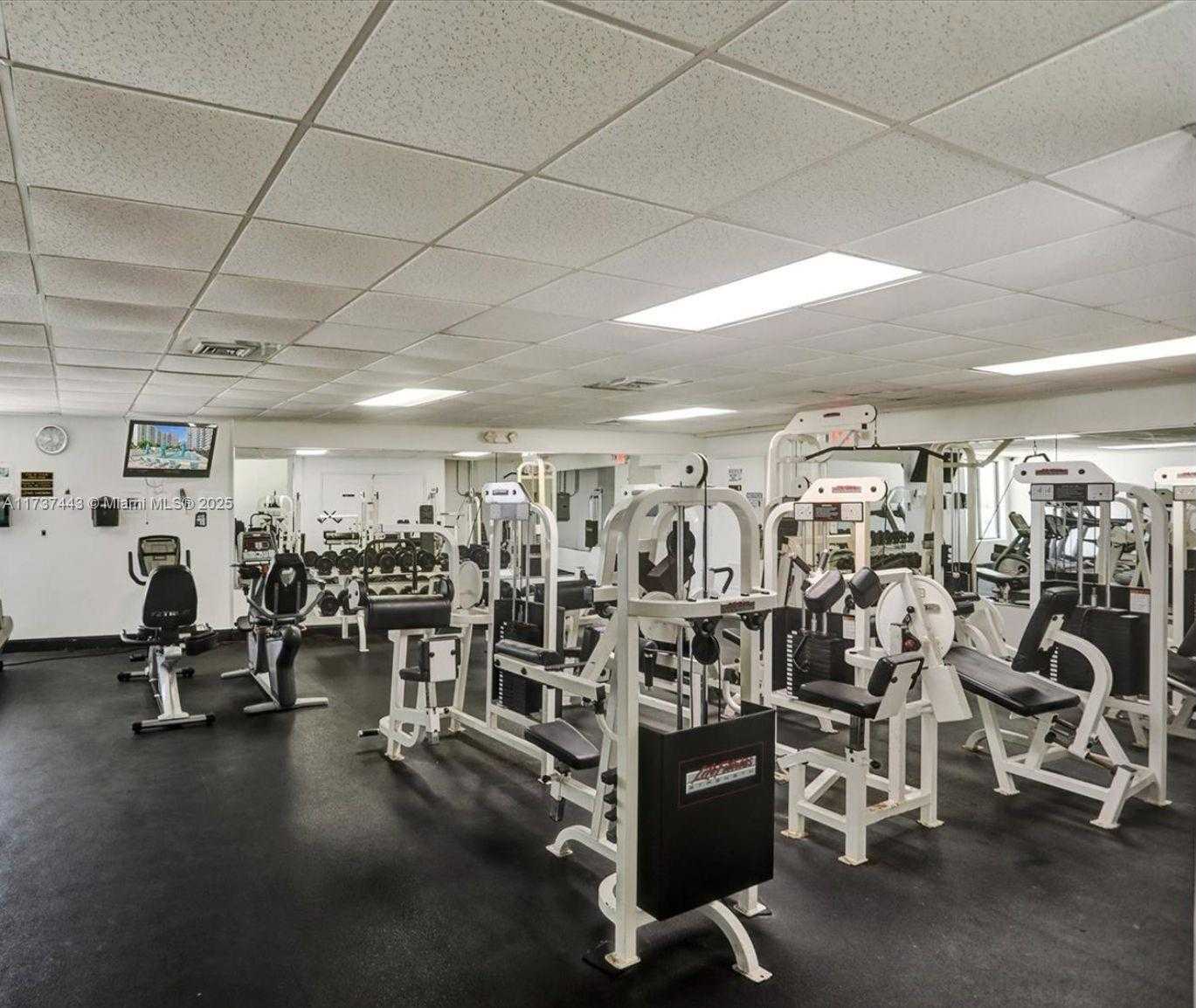 Small Image of 3725 SOUTH OCEAN DR #1221, Hollywood Number 32