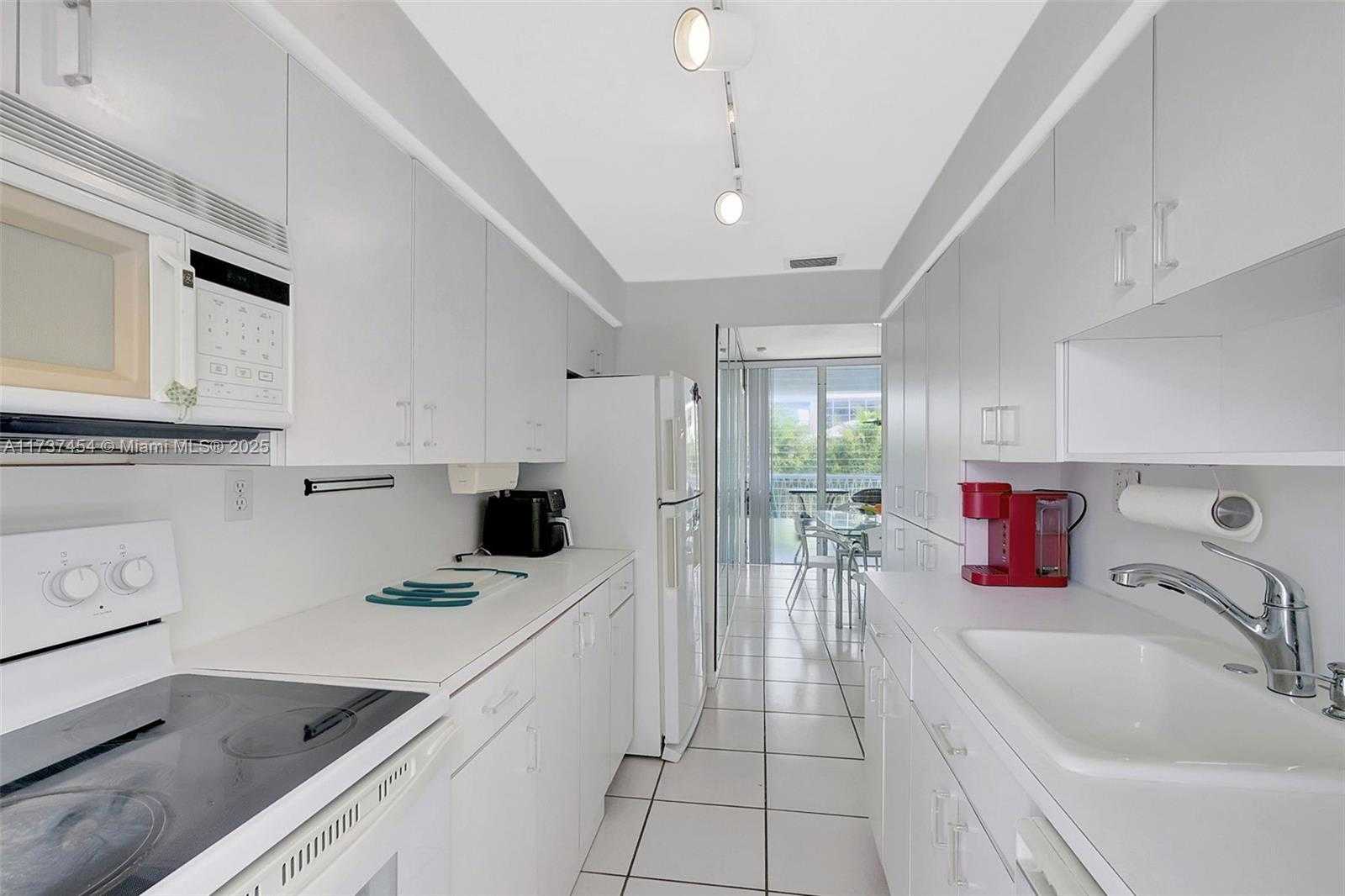 Small Image of 1155 103RD ST #9B, Bay Harbor Islands Number 10