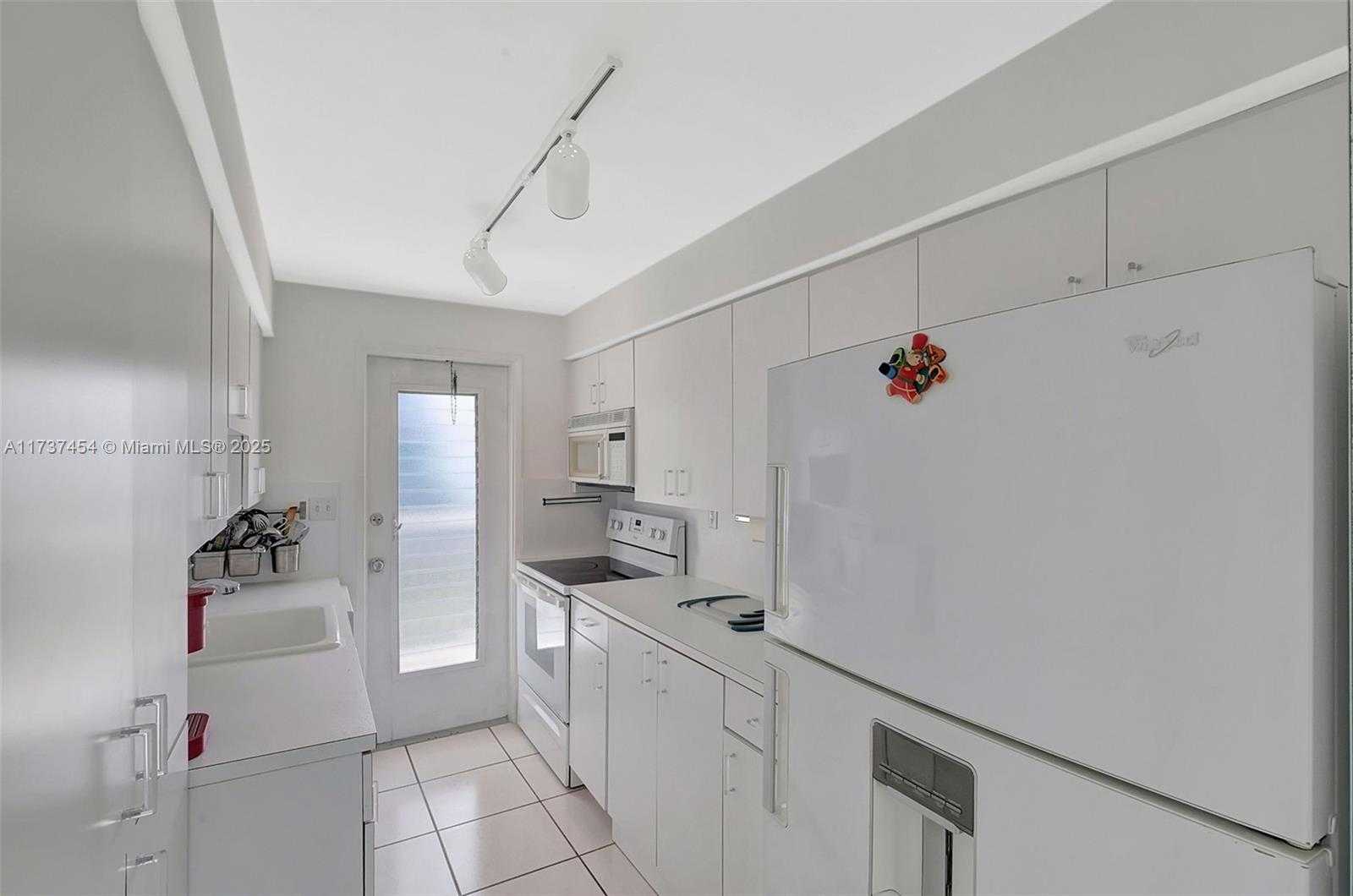 Small Image of 1155 103RD ST #9B, Bay Harbor Islands Number 12