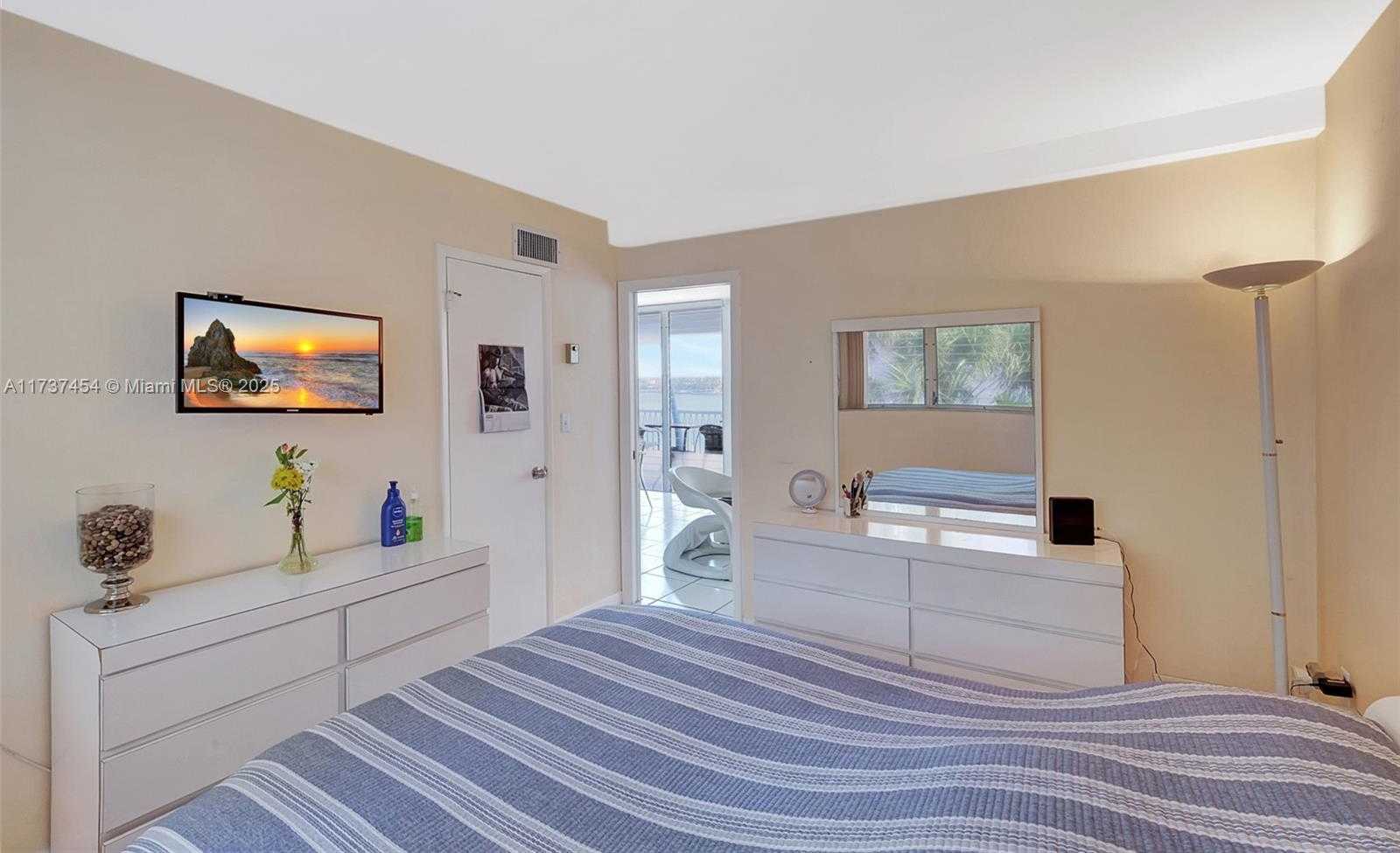 Small Image of 1155 103RD ST #9B, Bay Harbor Islands Number 18