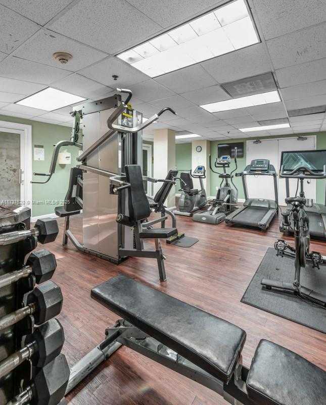 Small Image of 2951 SOUTH BAYSHORE DR #917, Miami Number 15