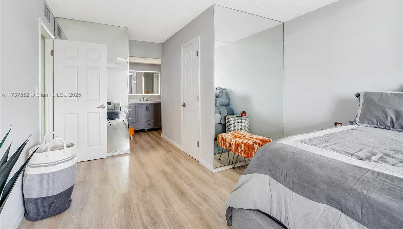 Small Image of 1600 SOUTH OCEAN DR #7B, Hollywood Number 14