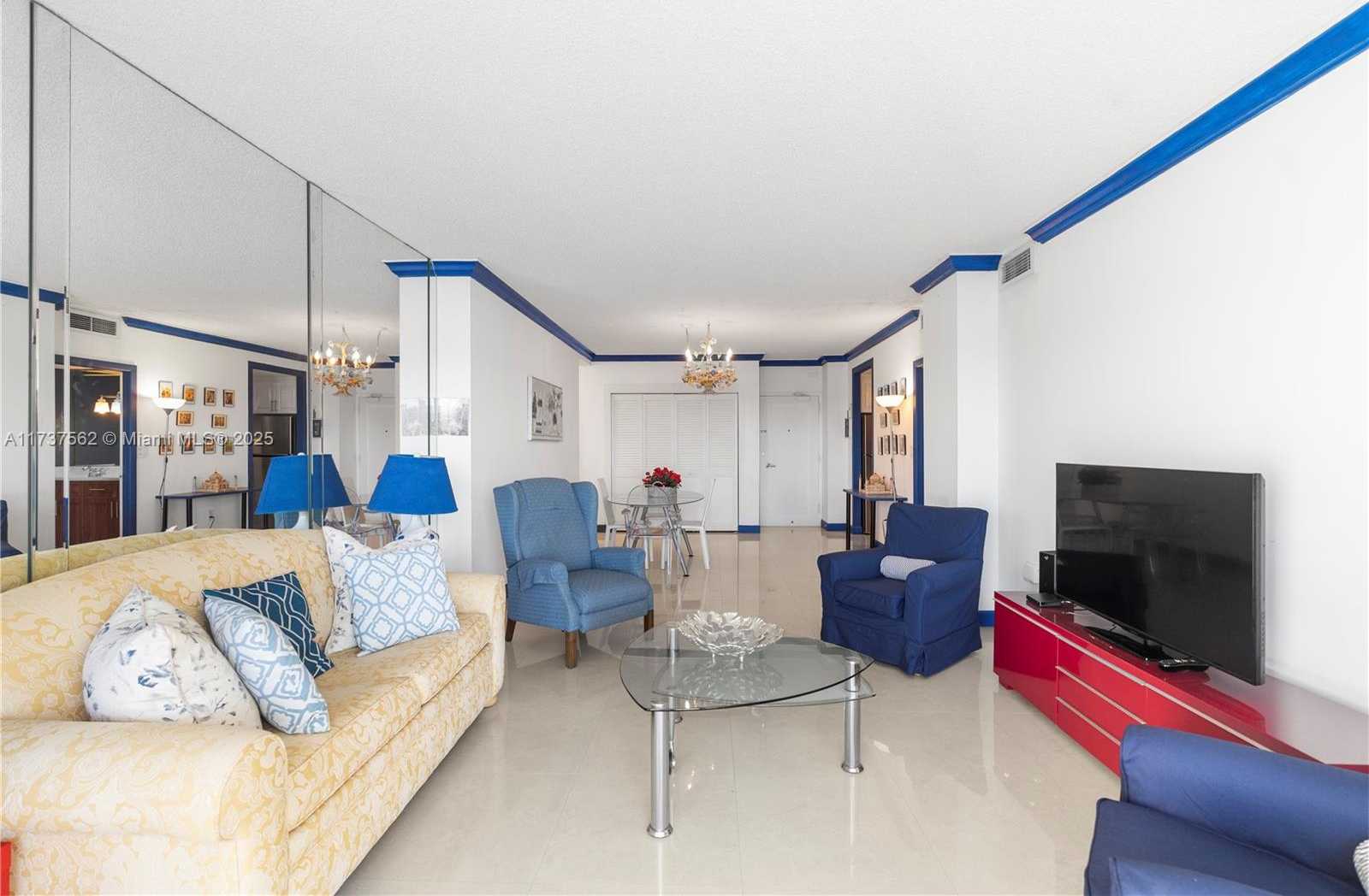 Small Image of 300 BAYVIEW DR #1112, Sunny Isles Beach Number 22