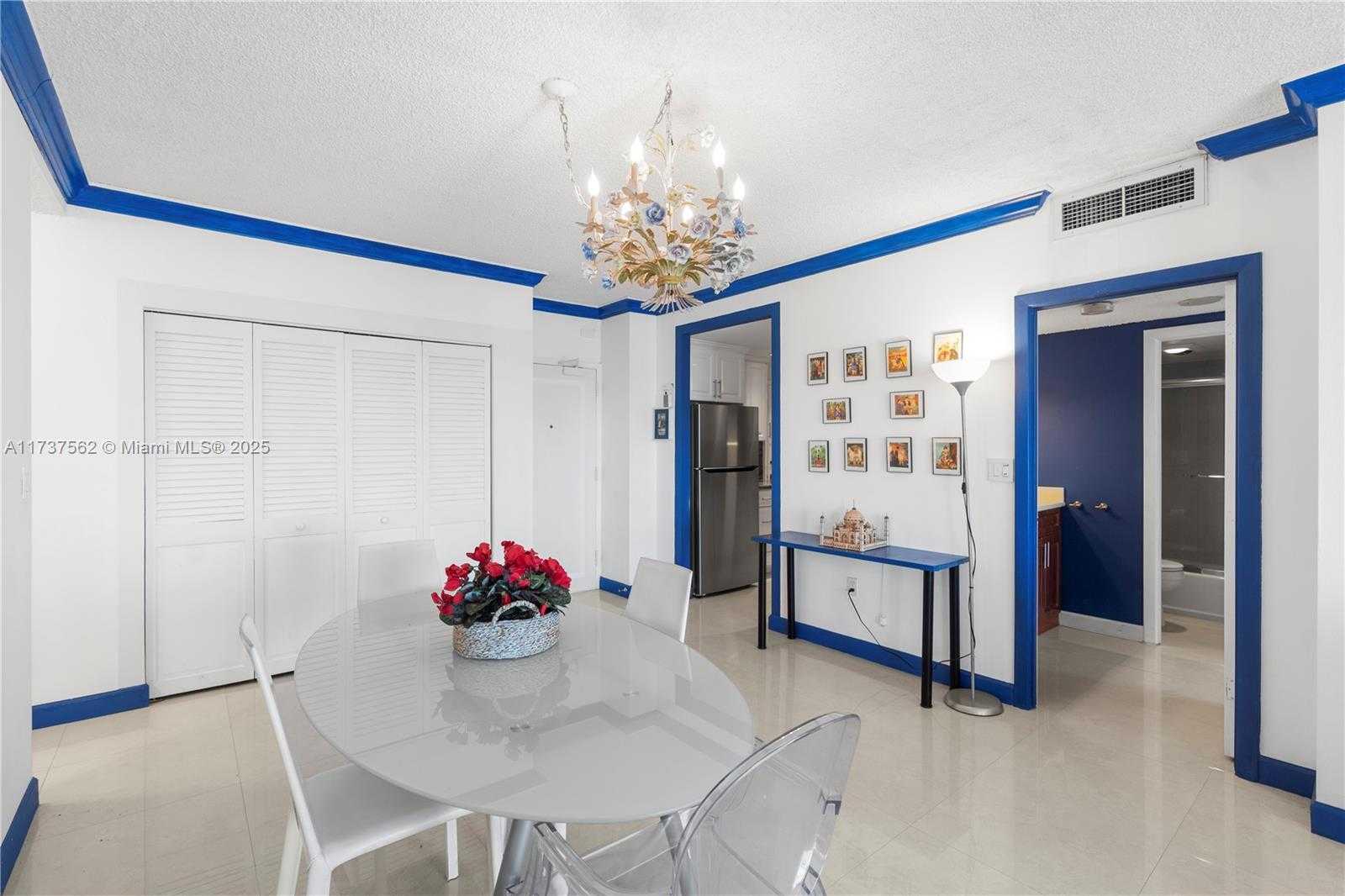 Small Image of 300 BAYVIEW DR #1112, Sunny Isles Beach Number 23