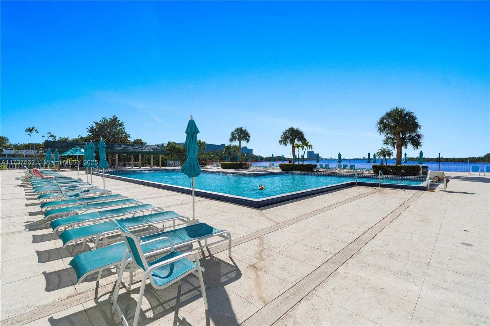 Small Image of 300 BAYVIEW DR #1112, Sunny Isles Beach Number 32