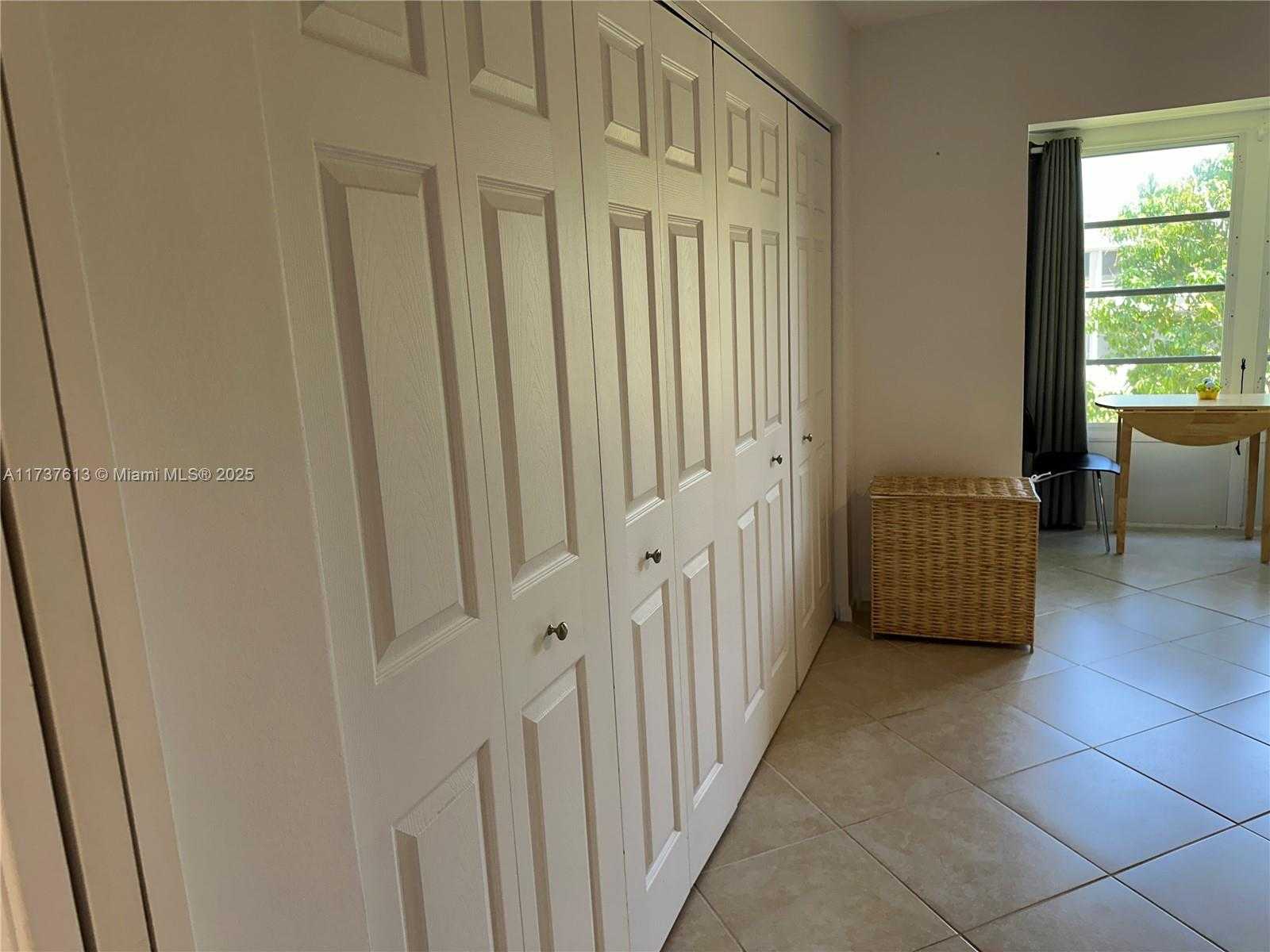 Small Image of 143 OAKRIDGE J #143, Deerfield Beach Number 14