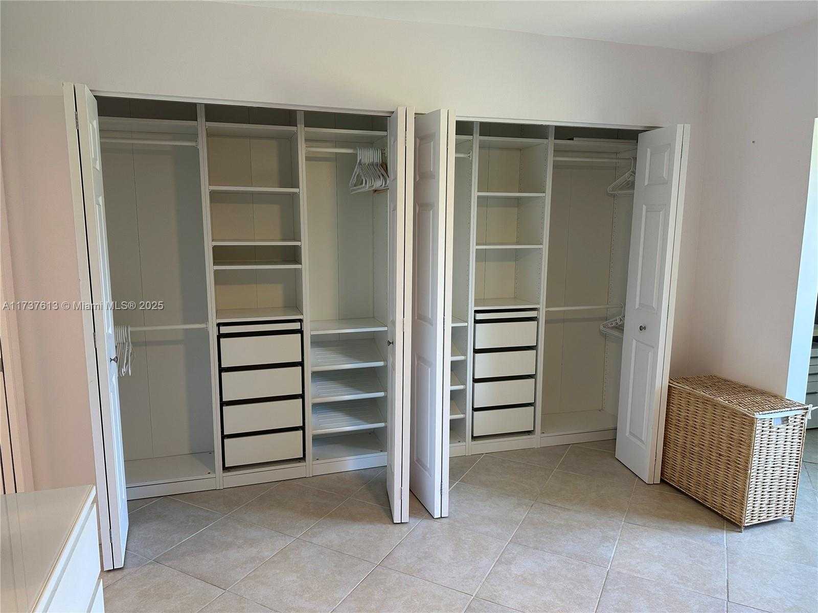 Small Image of 143 OAKRIDGE J #143, Deerfield Beach Number 17