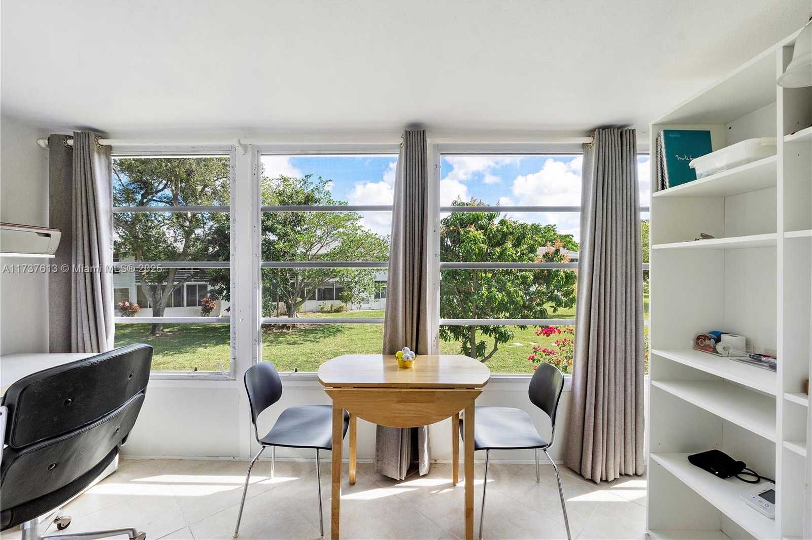 Small Image of 143 OAKRIDGE J #143, Deerfield Beach Number 21