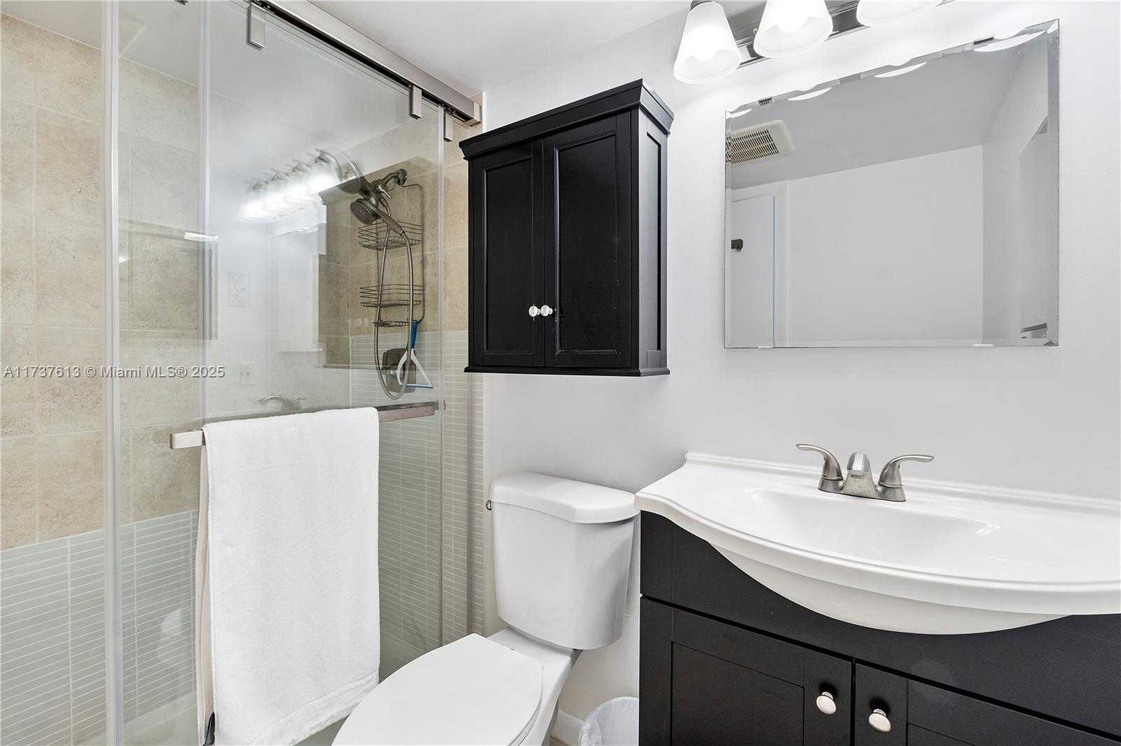 Small Image of 143 OAKRIDGE J #143, Deerfield Beach Number 23