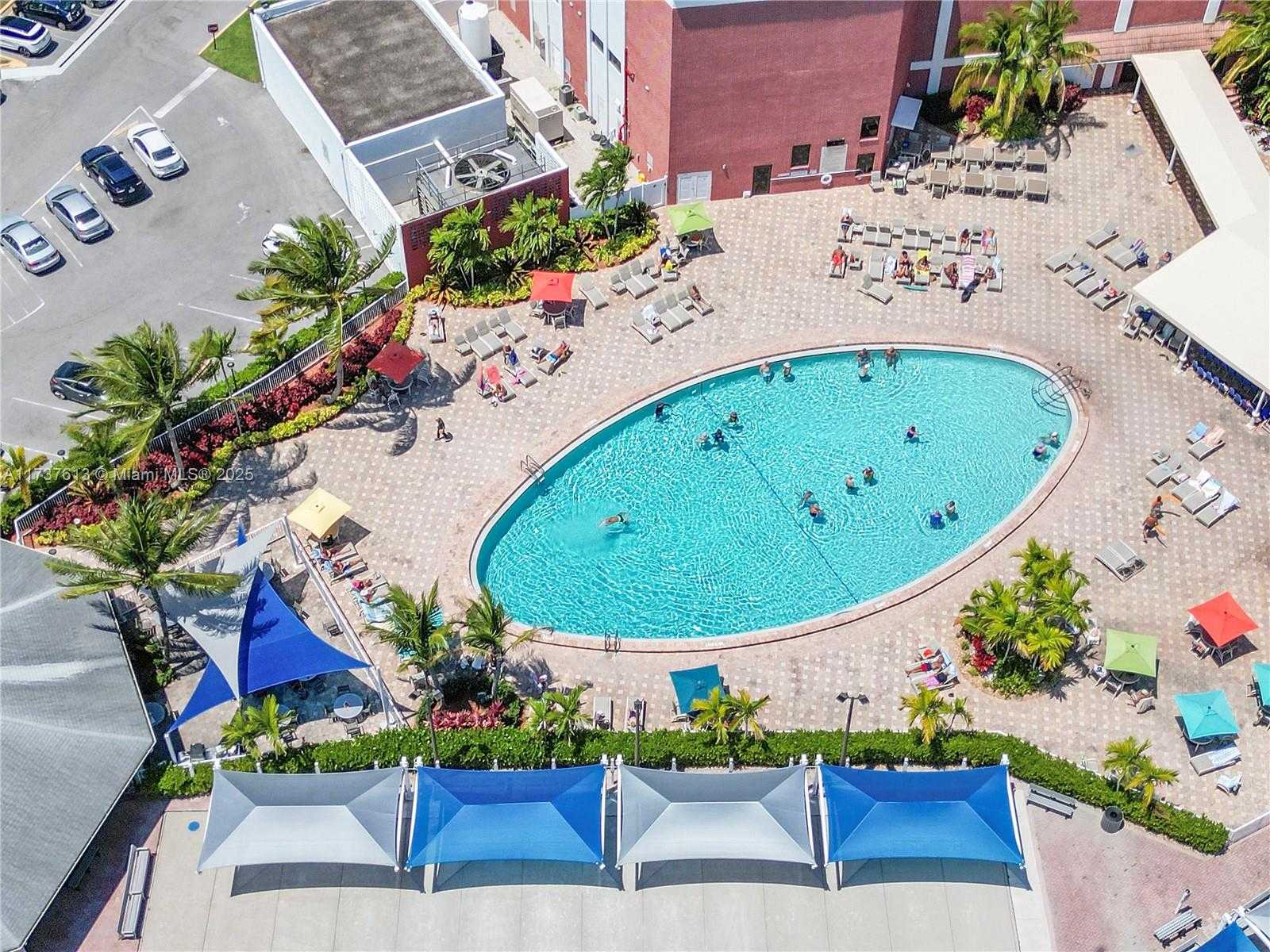Small Image of 143 OAKRIDGE J #143, Deerfield Beach Number 28