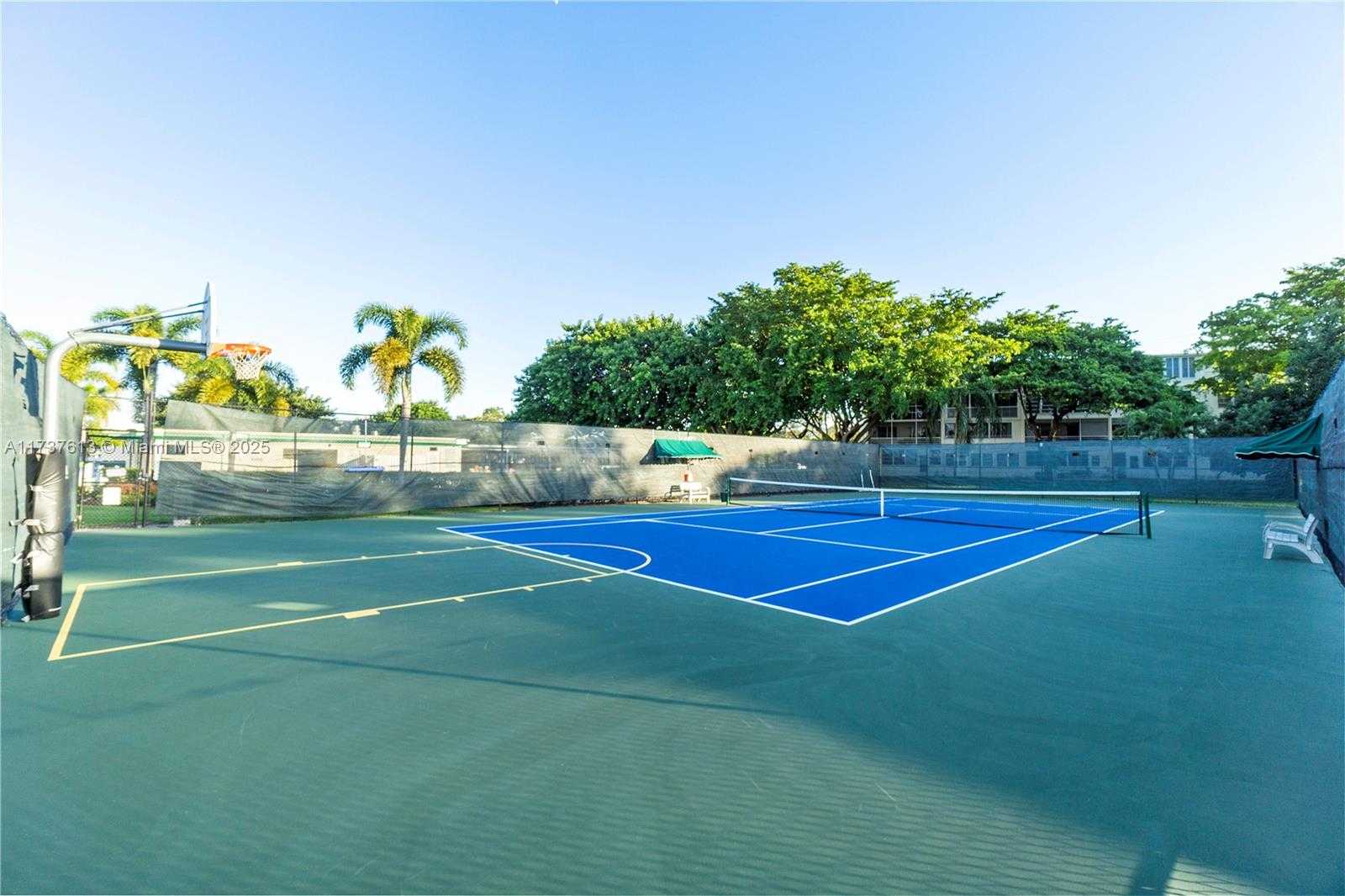Small Image of 143 OAKRIDGE J #143, Deerfield Beach Number 30