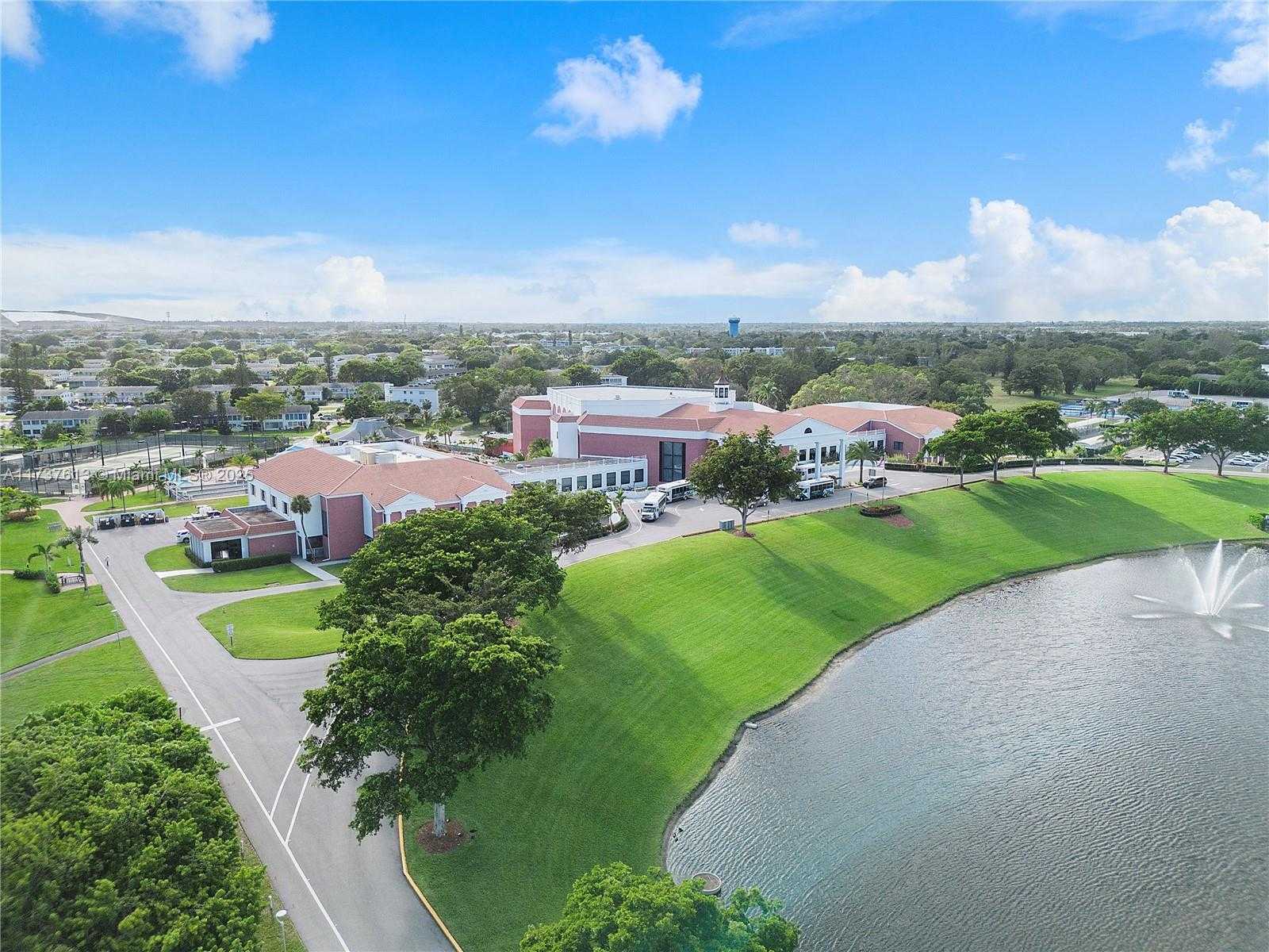Small Image of 143 OAKRIDGE J #143, Deerfield Beach Number 37