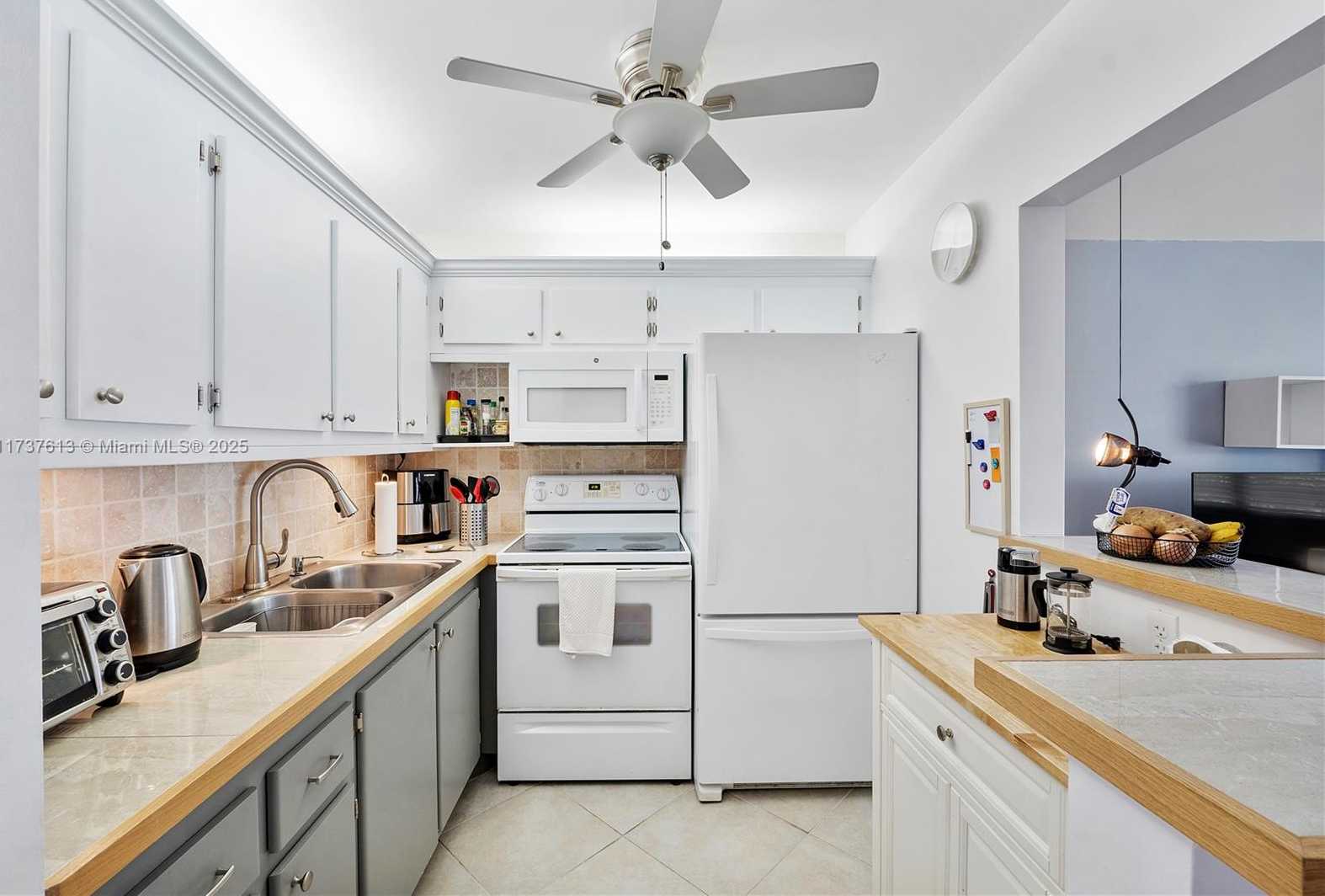 Small Image of 143 OAKRIDGE J #143, Deerfield Beach Number 7