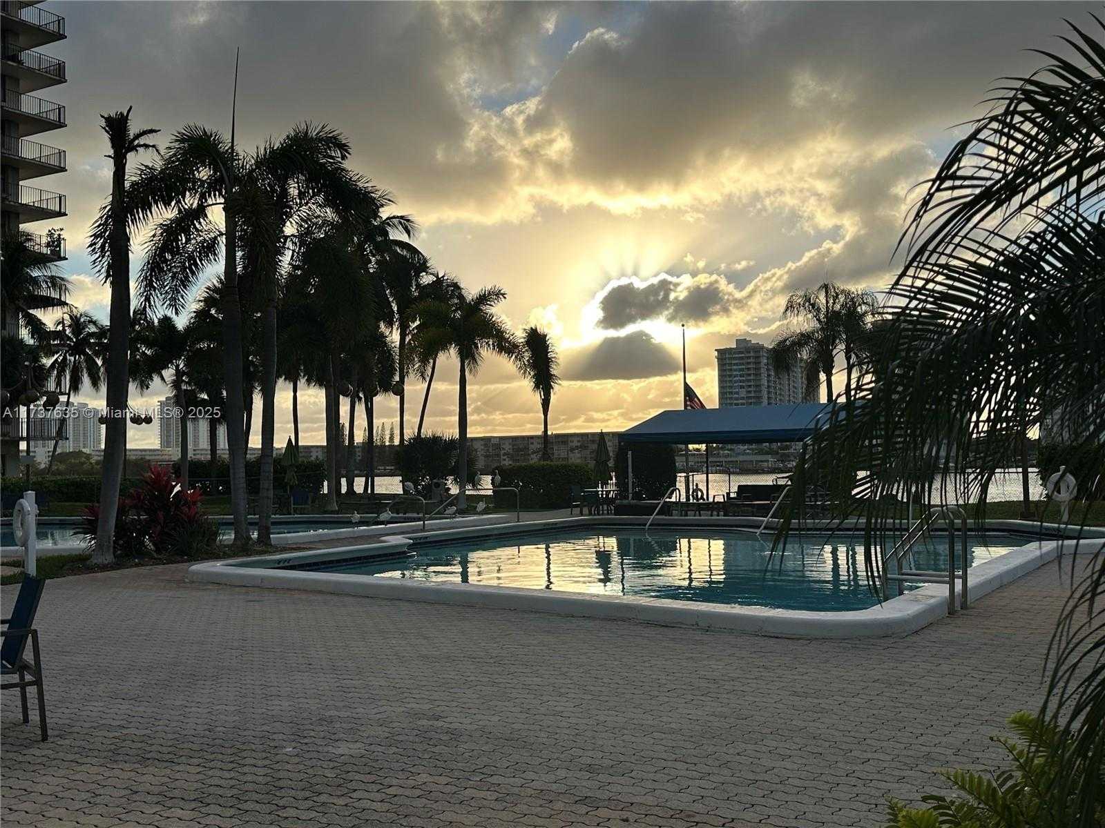 Small Image of 18181 NORTH EAST 31ST CT #705, Aventura Number 12