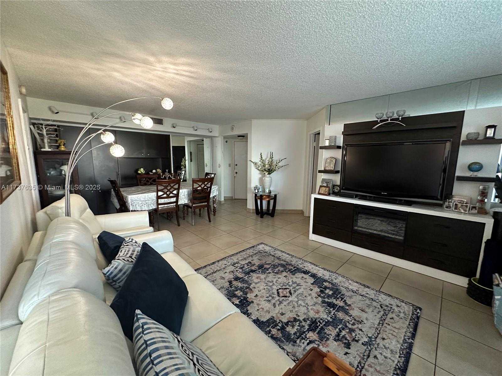 Small Image of 18181 NORTH EAST 31ST CT #705, Aventura Number 2