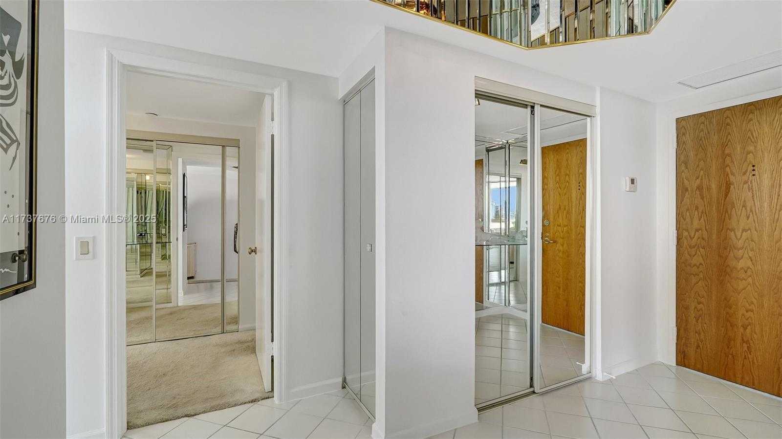 Small Image of 3610 YACHT CLUB DR #1112, Aventura Number 27