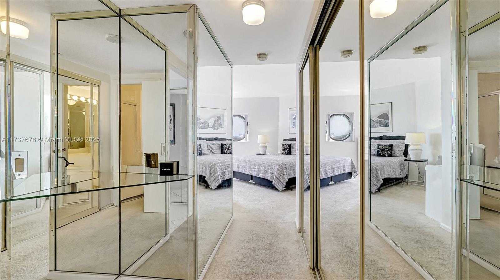 Small Image of 3610 YACHT CLUB DR #1112, Aventura Number 33