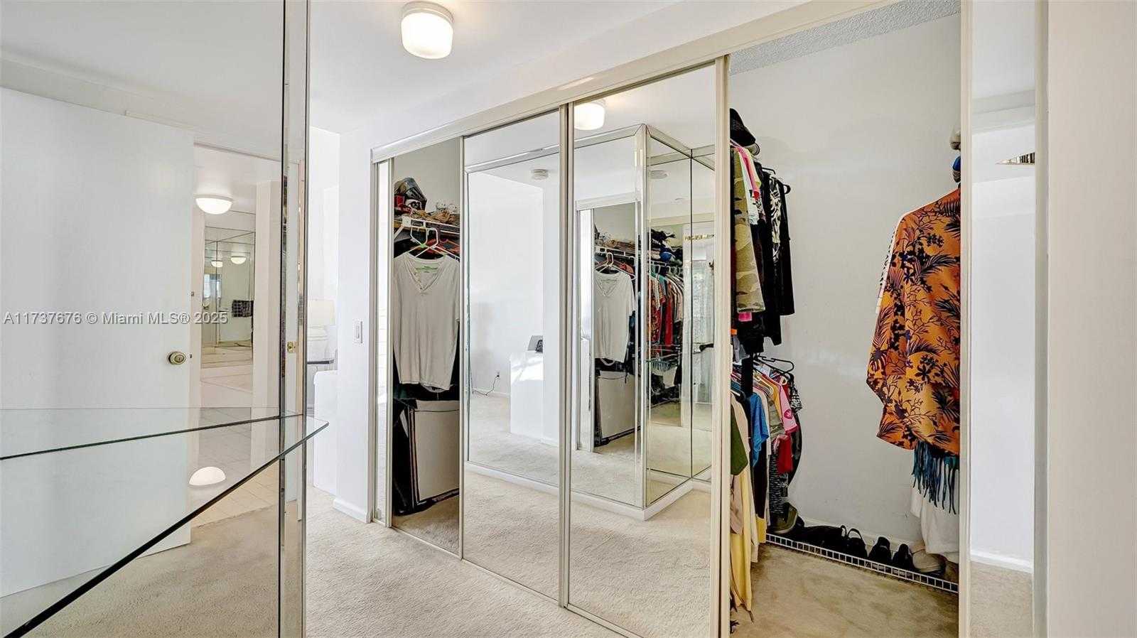 Small Image of 3610 YACHT CLUB DR #1112, Aventura Number 35
