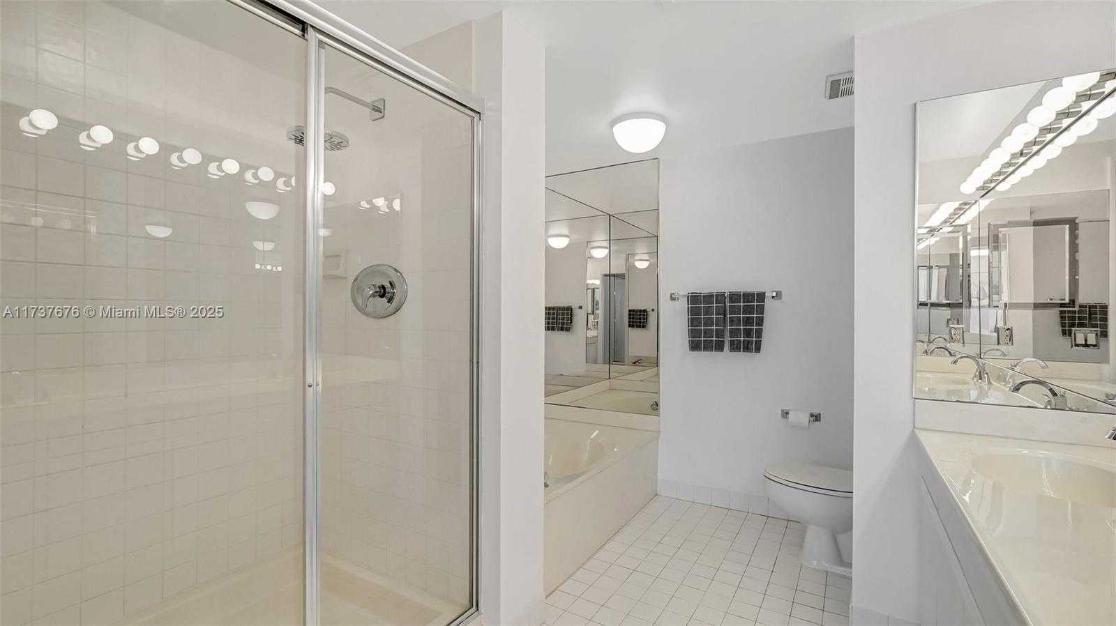 Small Image of 3610 YACHT CLUB DR #1112, Aventura Number 37