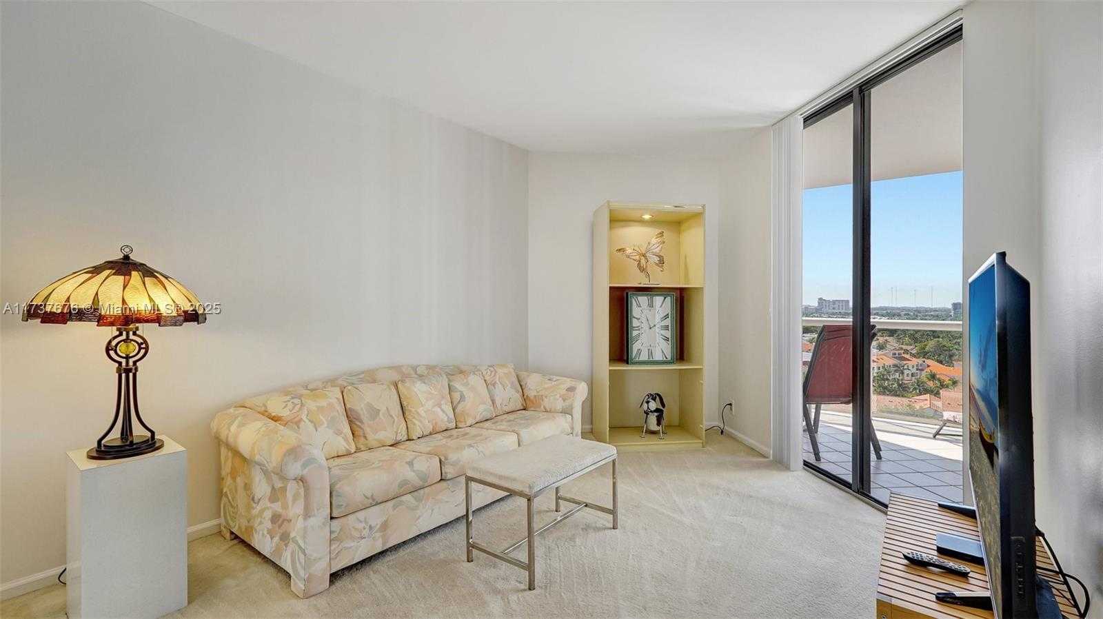 Small Image of 3610 YACHT CLUB DR #1112, Aventura Number 41