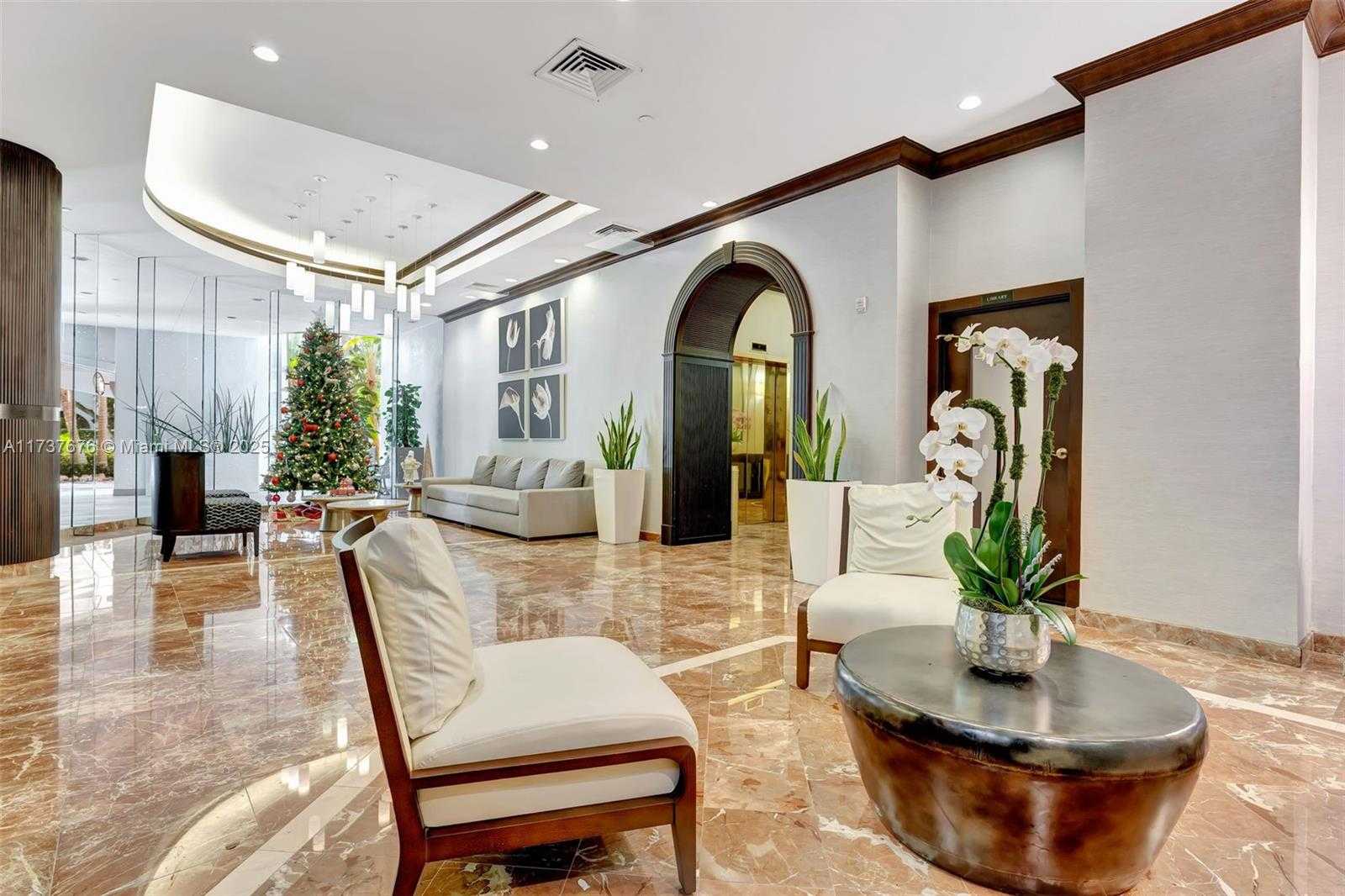 Small Image of 3610 YACHT CLUB DR #1112, Aventura Number 54
