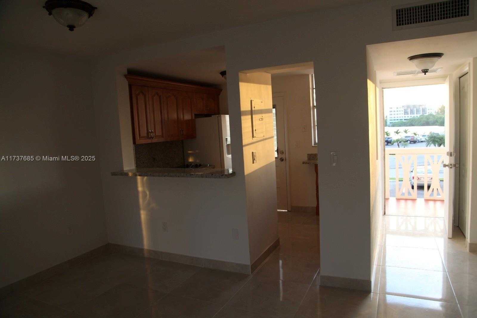 Small Image of 2905 POINT EAST DR #L209, Aventura Number 10