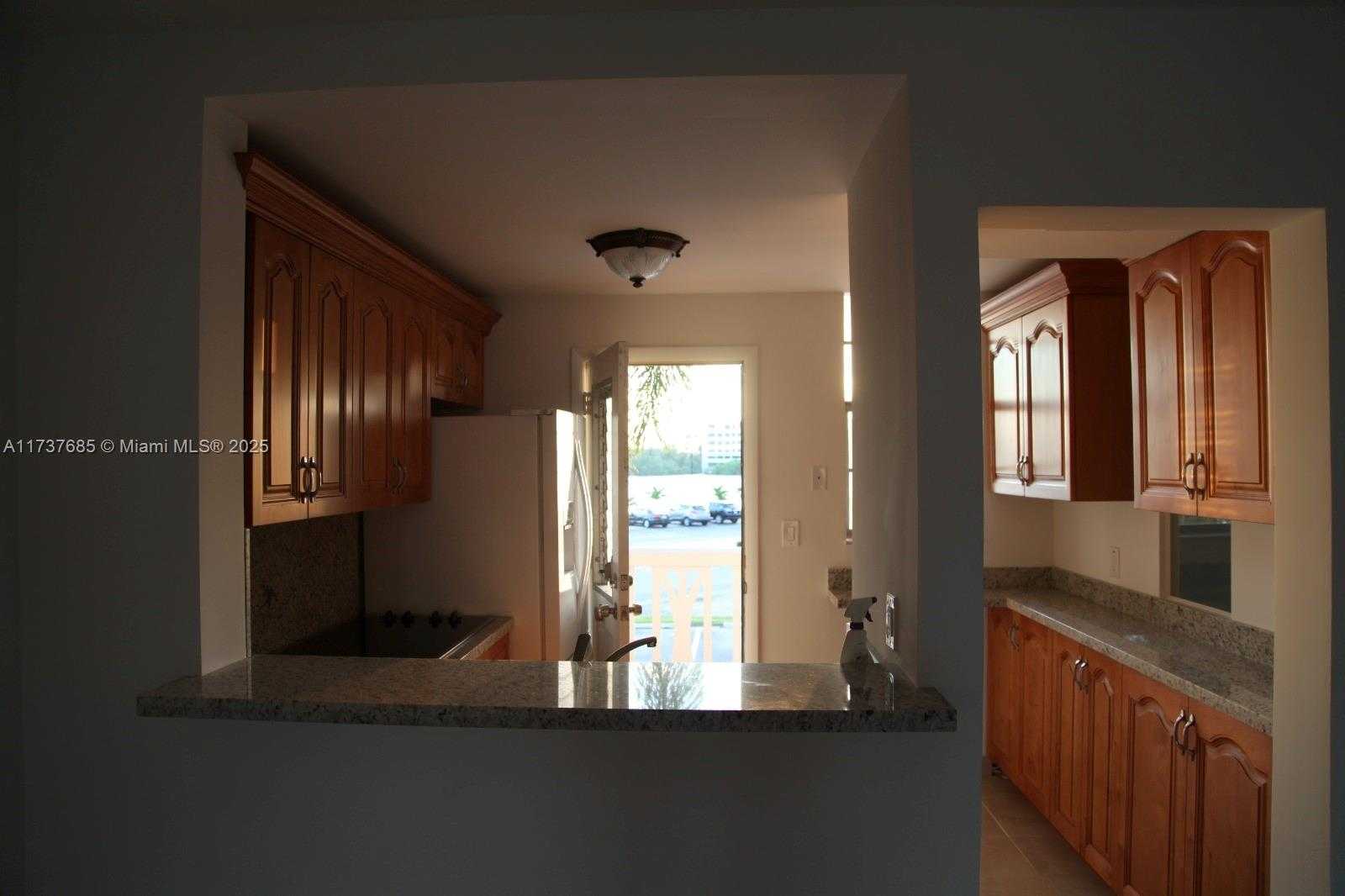 Small Image of 2905 POINT EAST DR #L209, Aventura Number 11