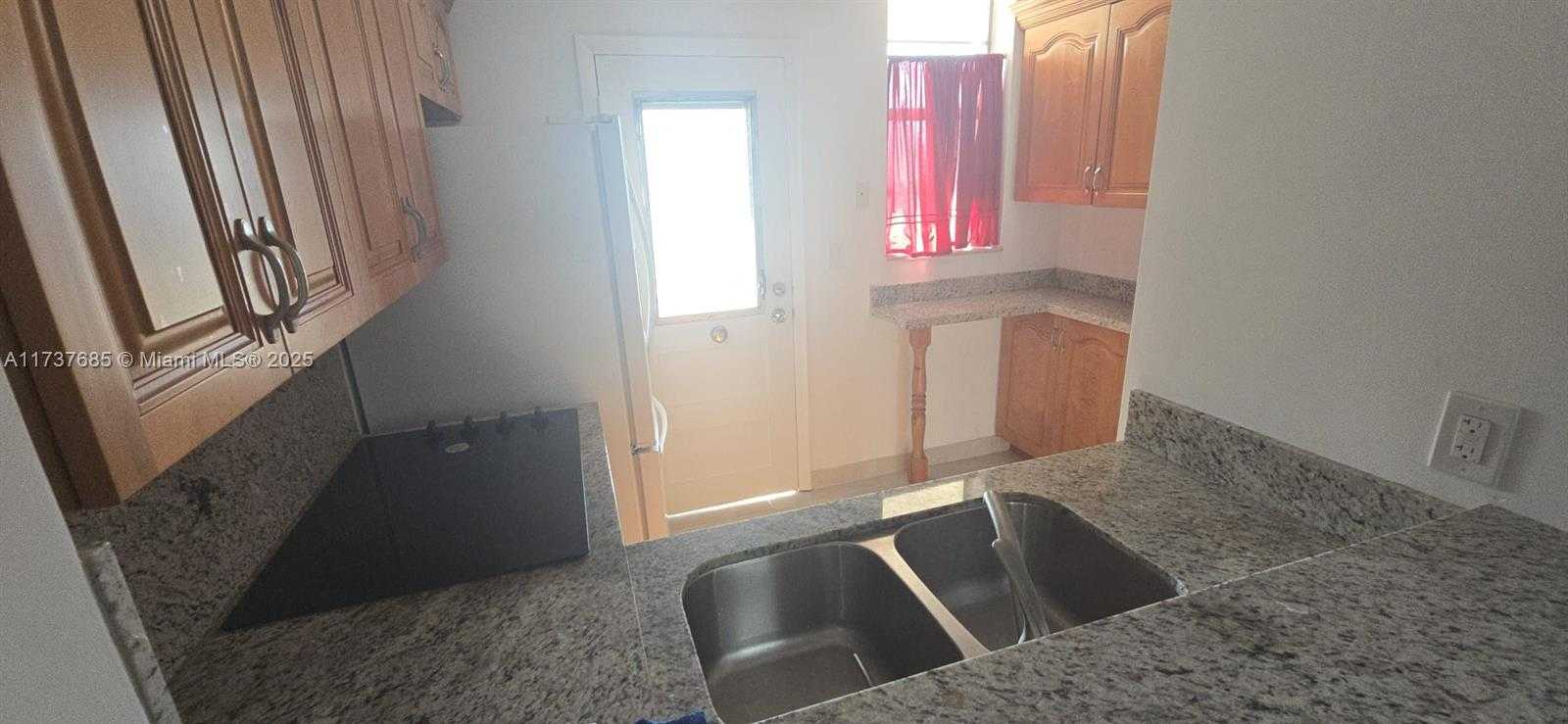 Small Image of 2905 POINT EAST DR #L209, Aventura Number 13