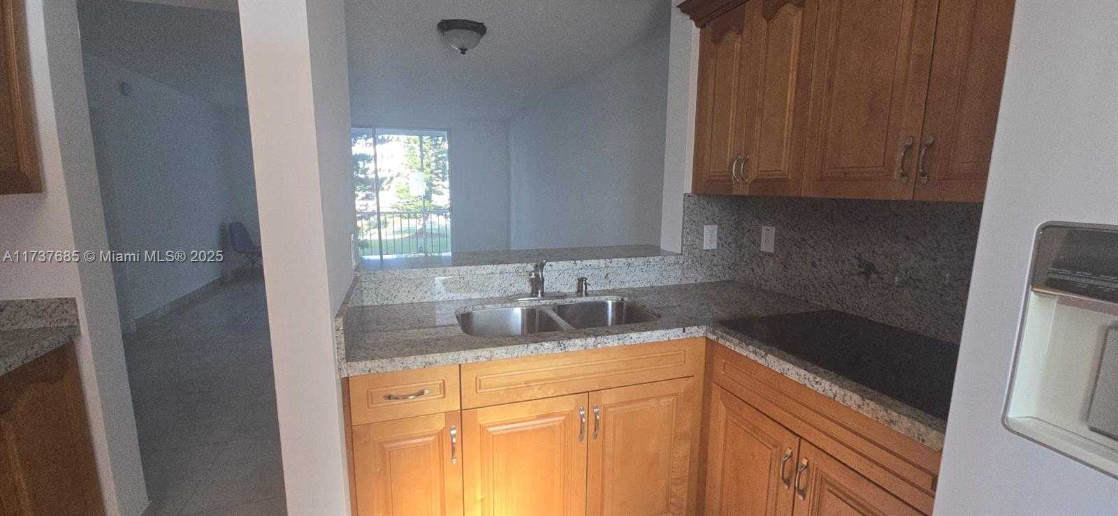 Small Image of 2905 POINT EAST DR #L209, Aventura Number 16