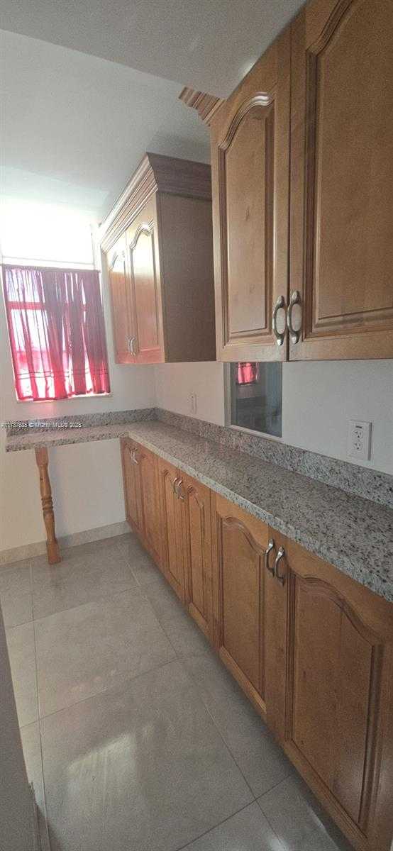 Small Image of 2905 POINT EAST DR #L209, Aventura Number 17