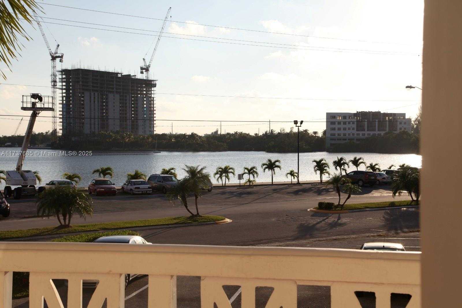 Small Image of 2905 POINT EAST DR #L209, Aventura Number 33