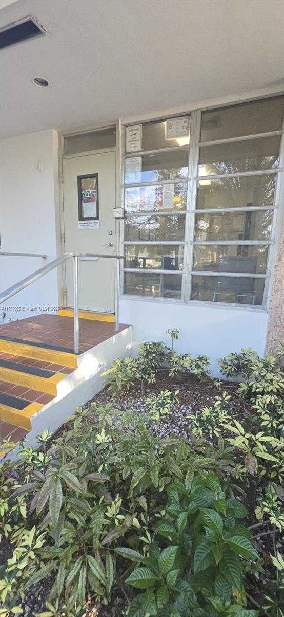Small Image of 2905 POINT EAST DR #L209, Aventura Number 47