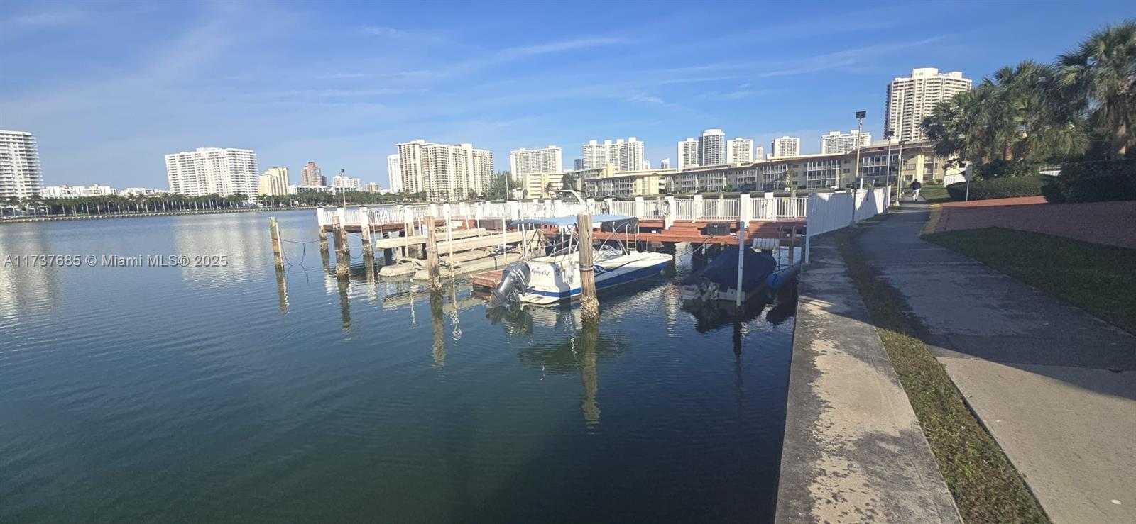 Small Image of 2905 POINT EAST DR #L209, Aventura Number 50