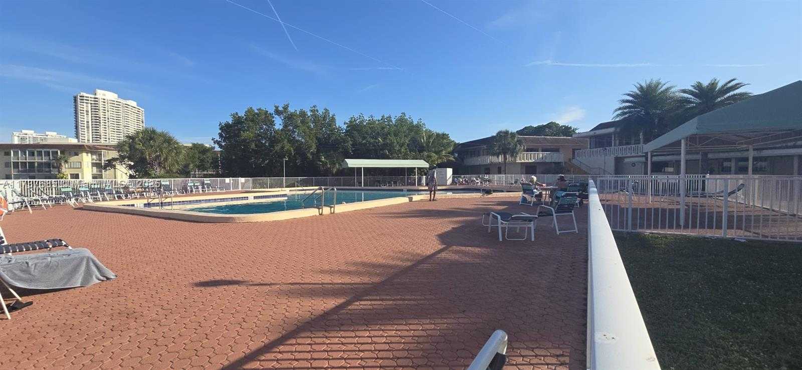 Small Image of 2905 POINT EAST DR #L209, Aventura Number 52