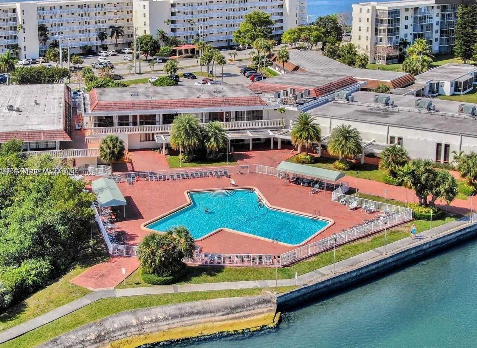 Small Image of 2905 POINT EAST DR #L209, Aventura Number 57