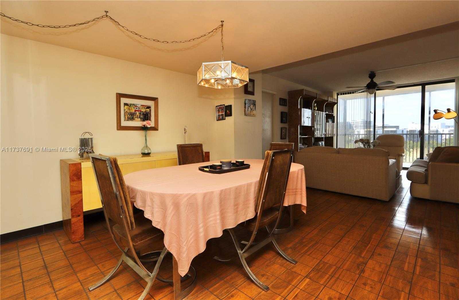 Small Image of 20301 WEST COUNTRY CLUB DR #730, Aventura Number 14