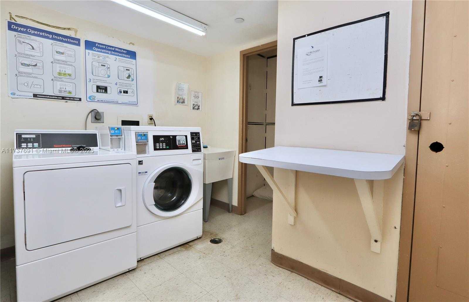 Small Image of 20301 WEST COUNTRY CLUB DR #730, Aventura Number 26