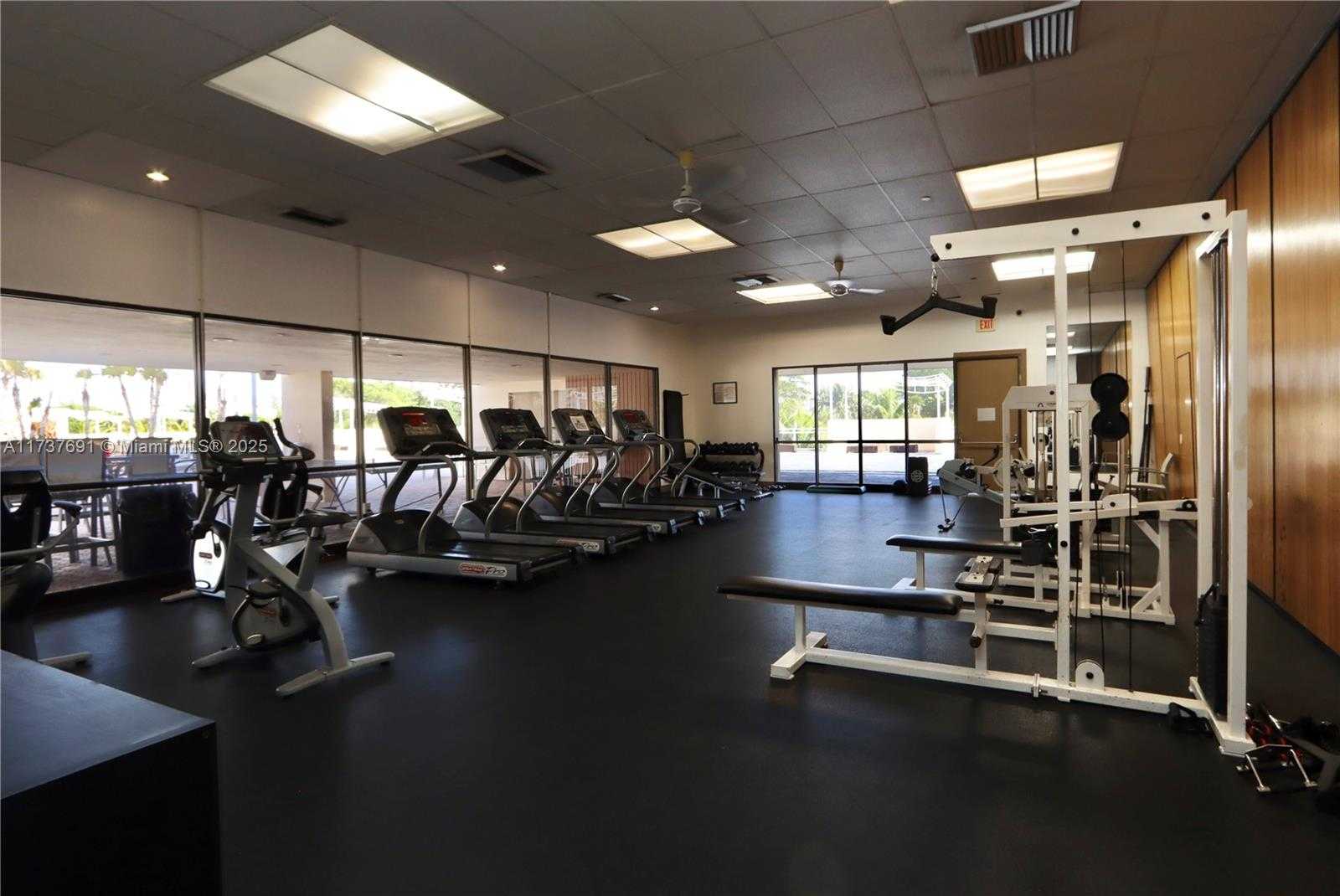Small Image of 20301 WEST COUNTRY CLUB DR #730, Aventura Number 31