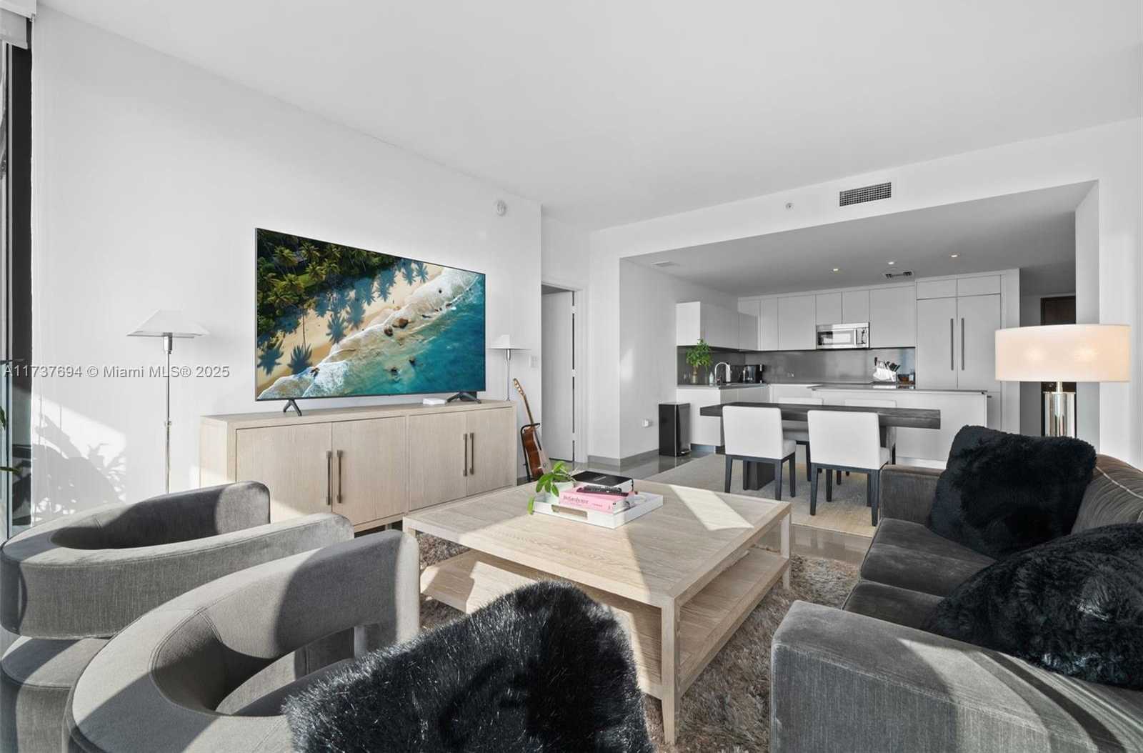Small Image of 88 SOUTH WEST 7TH ST #2104, Miami Number 3